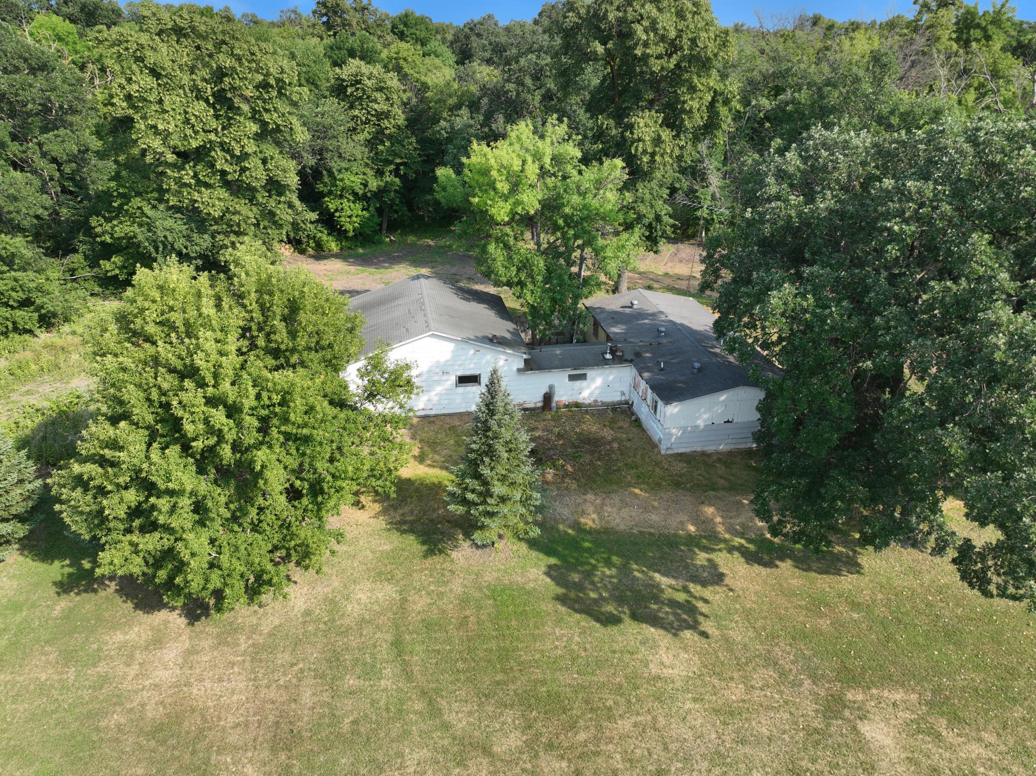 47099 Center Street W Property Photo 3