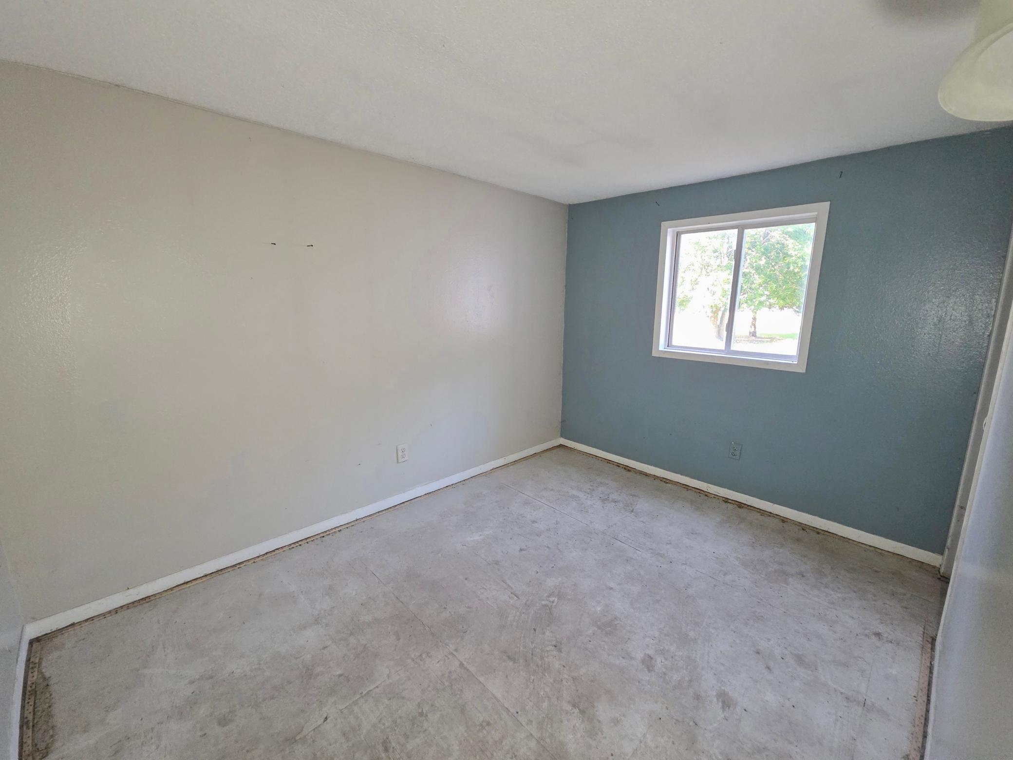 47099 Center Street W Property Photo 9