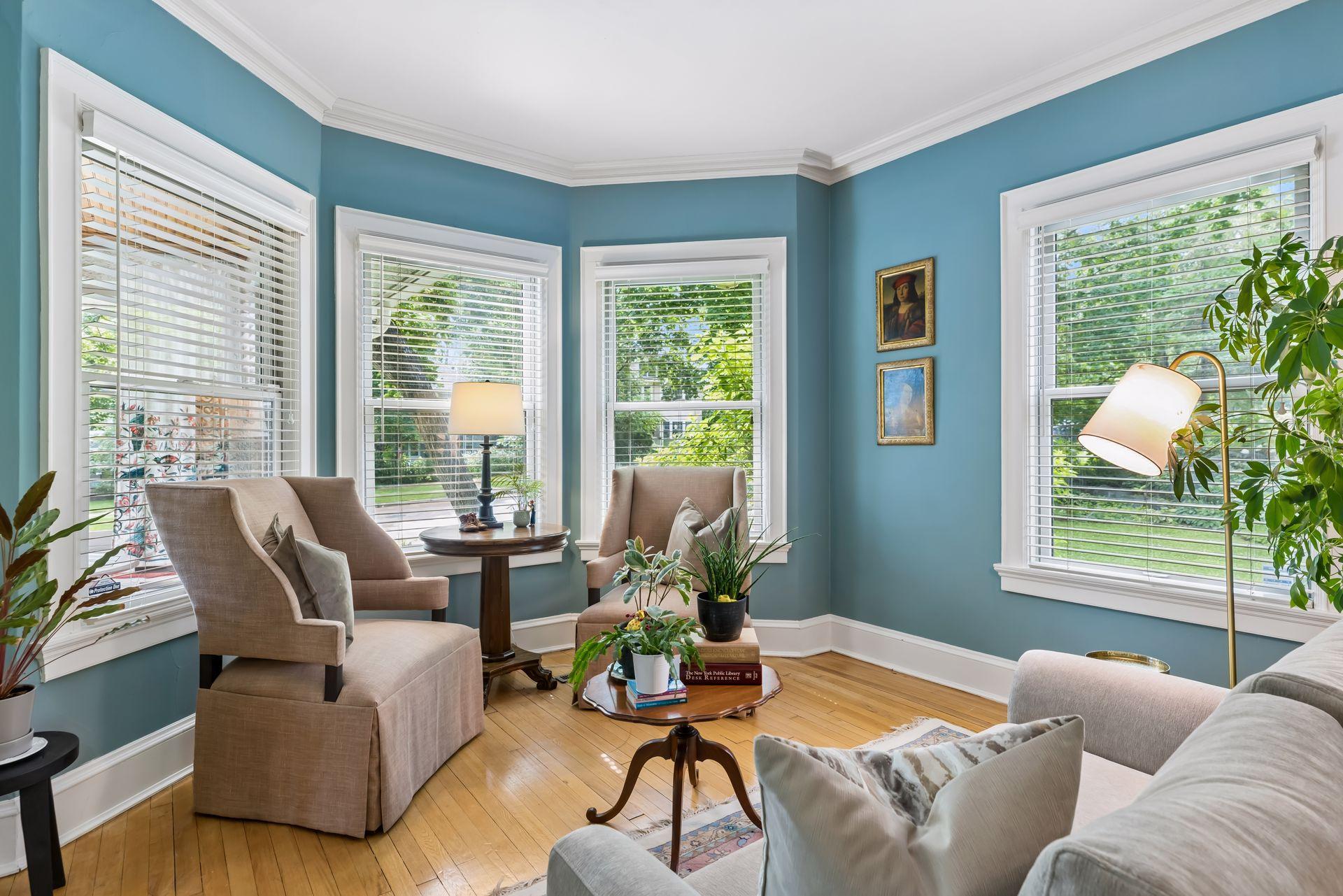 1818 Kenwood Parkway Property Photo 8