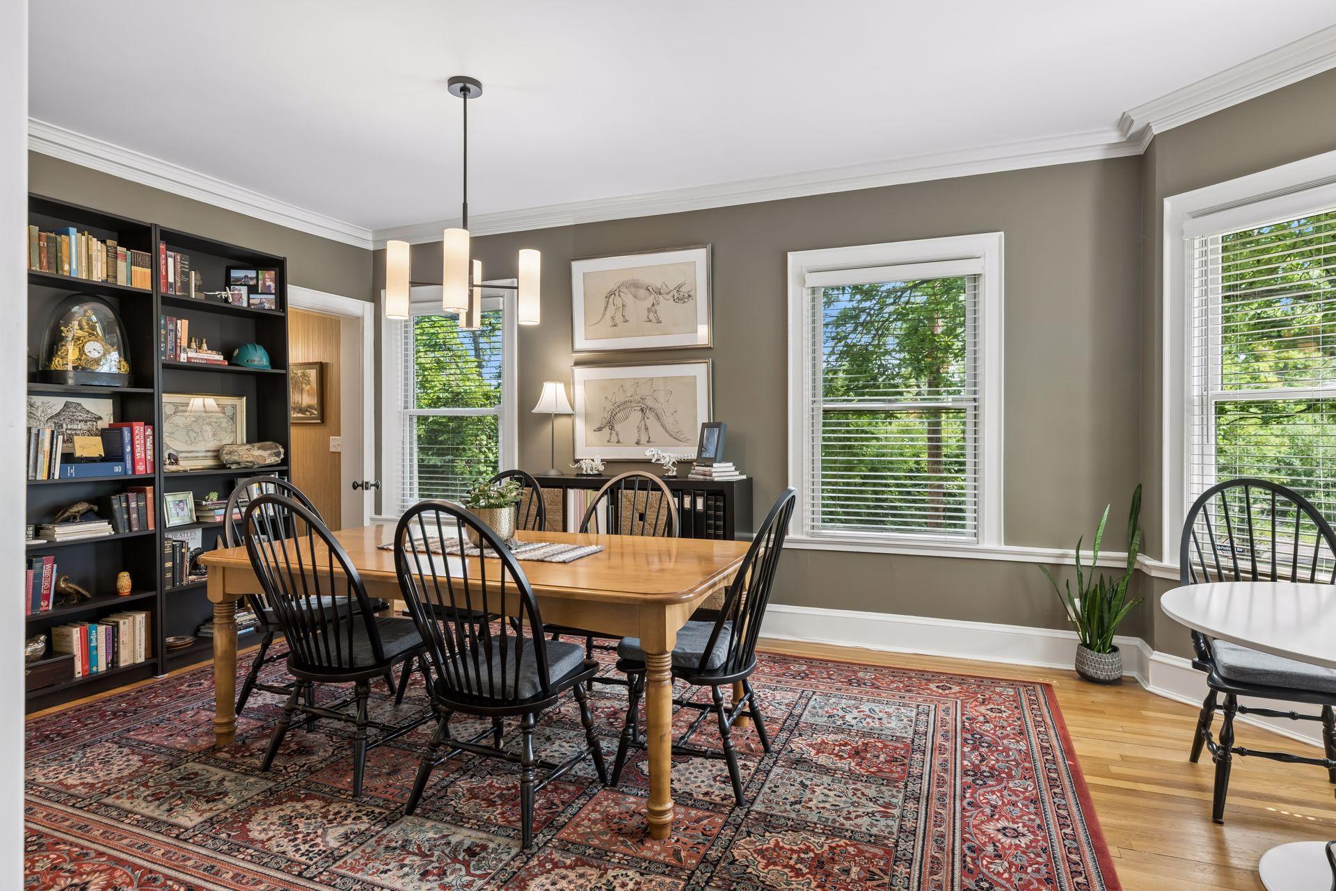1818 Kenwood Parkway Property Photo 15