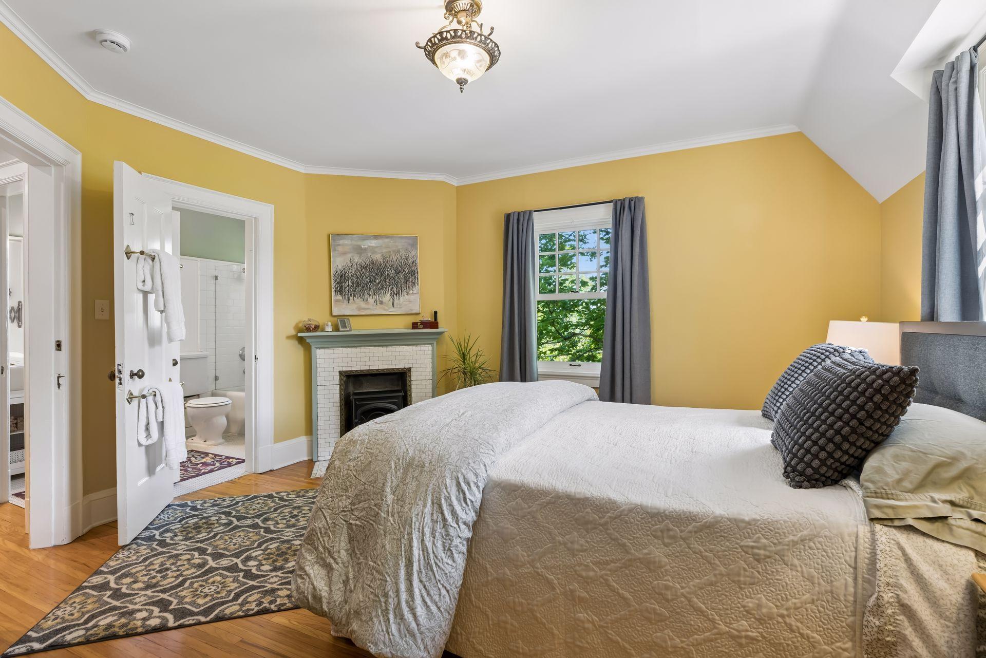 1818 Kenwood Parkway Property Photo 30