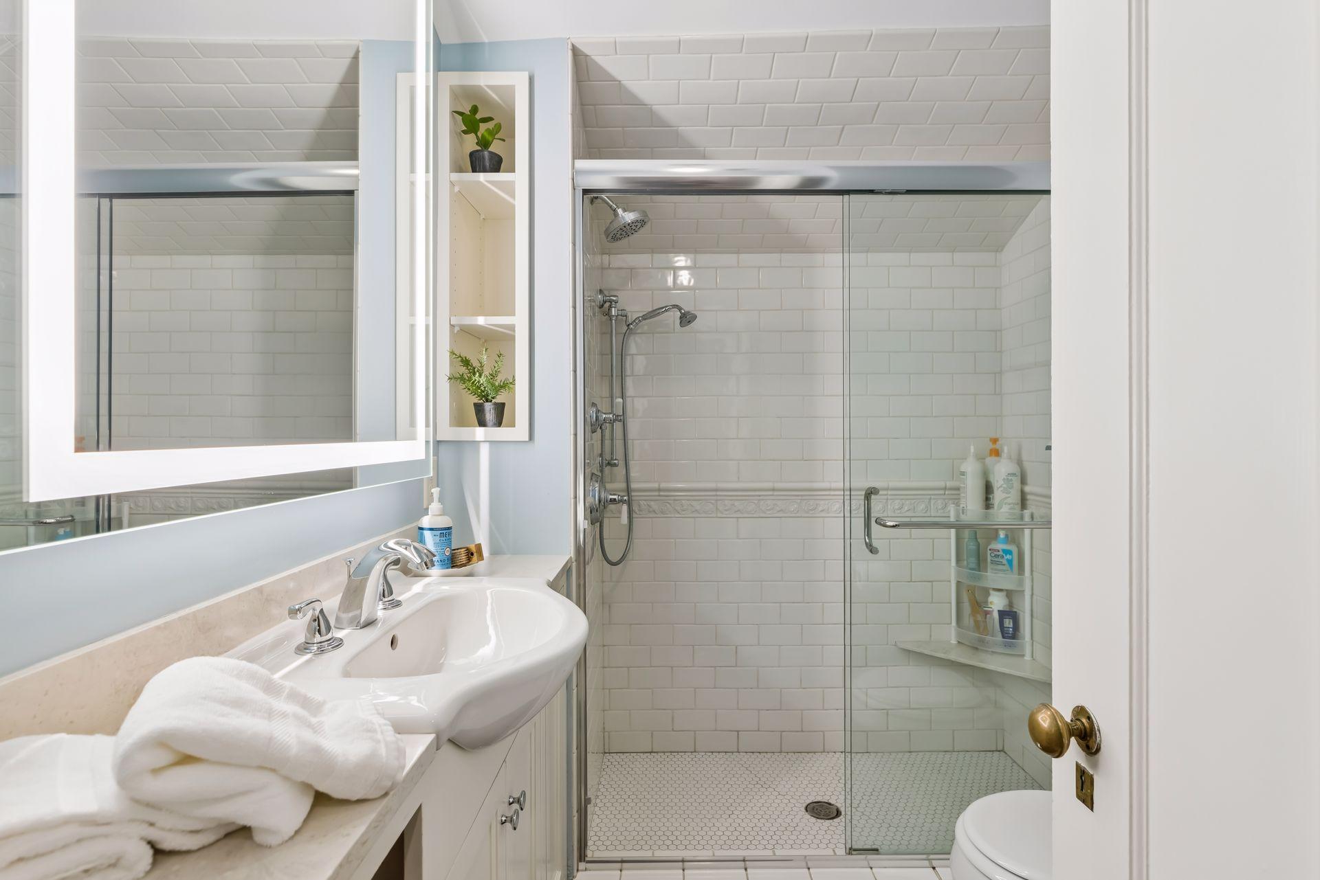 1818 Kenwood Parkway Property Photo 35
