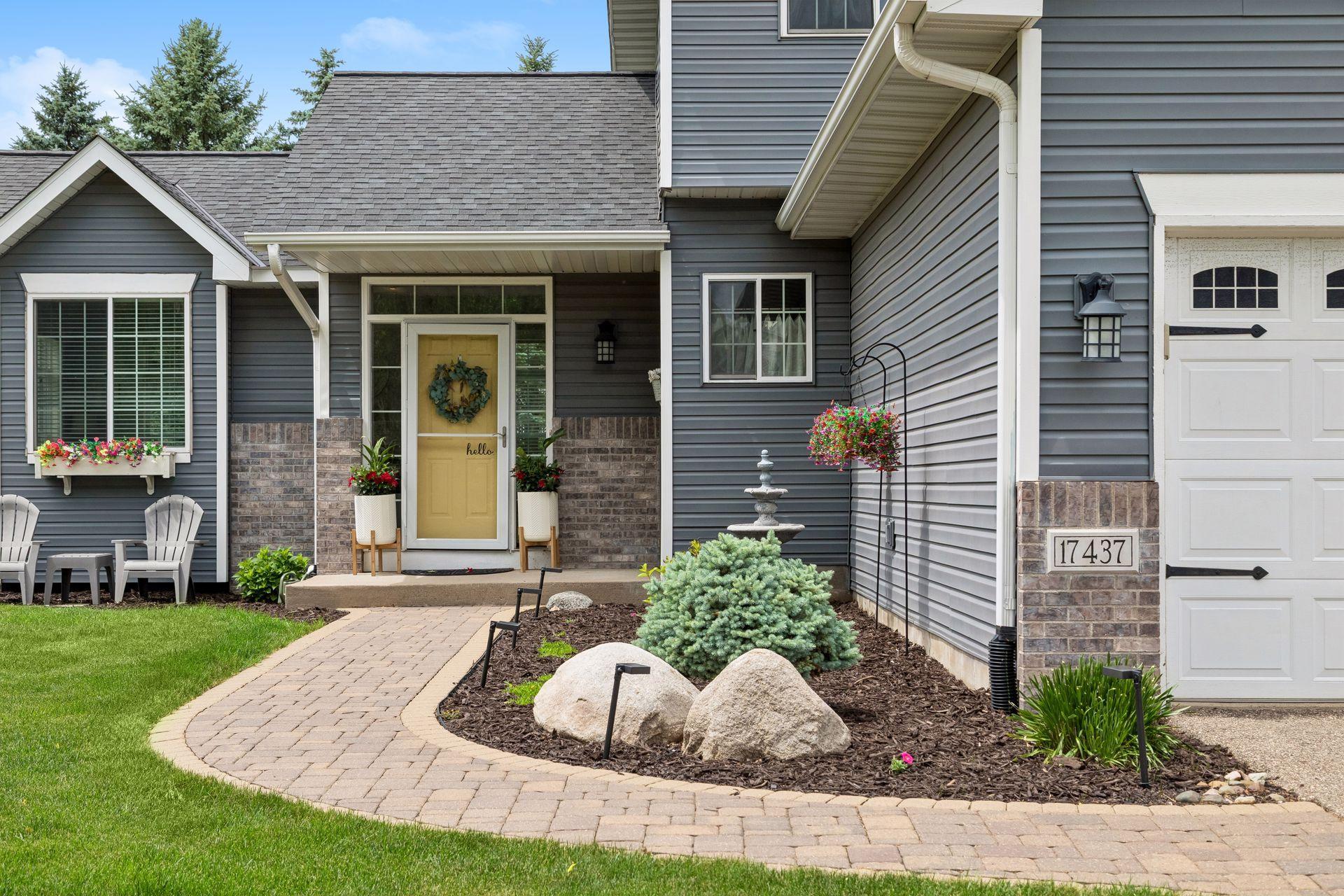 17437 Hazel Court Property Photo 3
