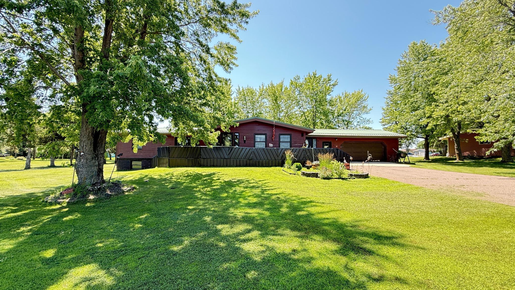 244 W Christenson Avenue Property Photo 2
