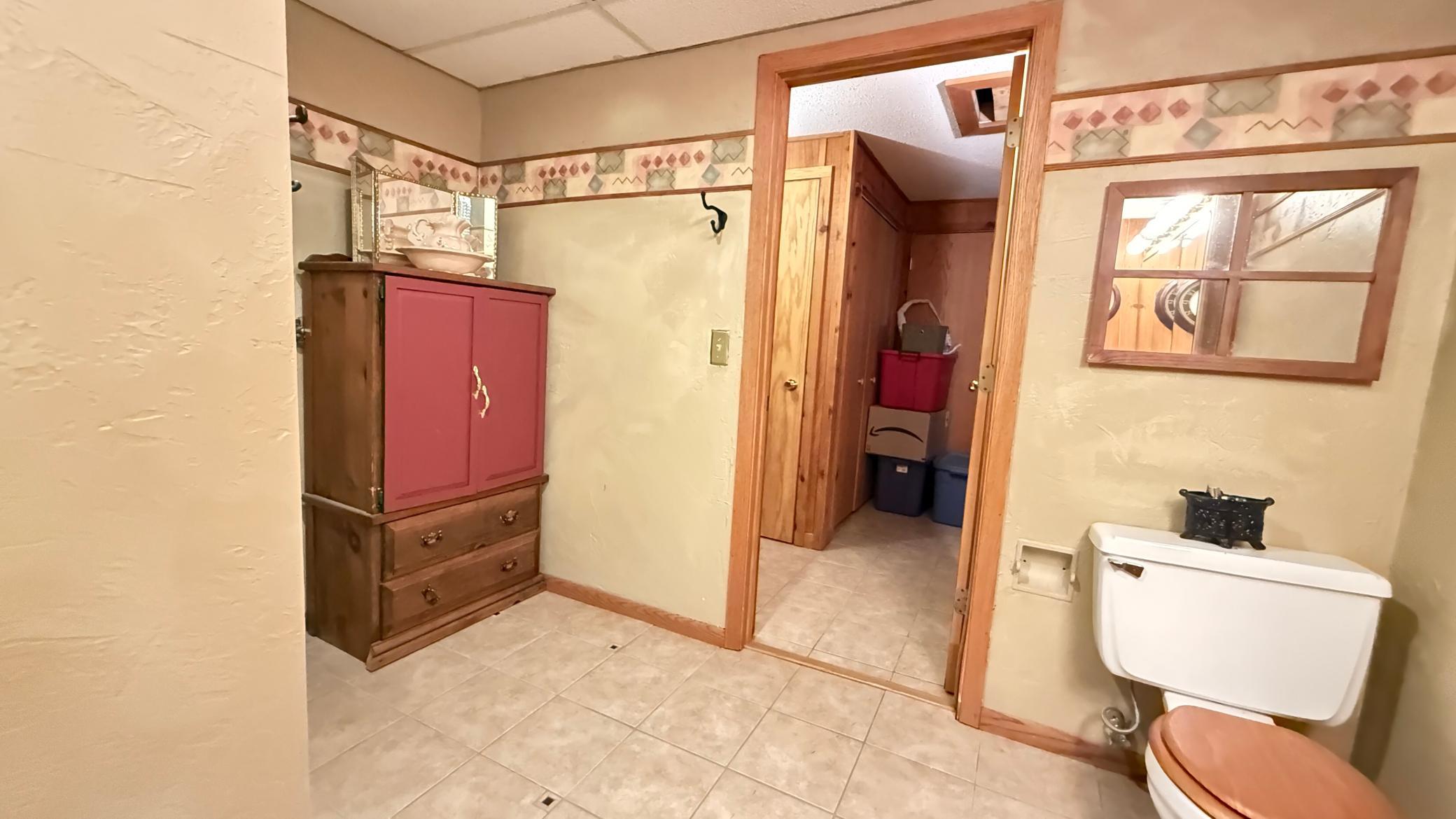 244 W Christenson Avenue Property Photo 55