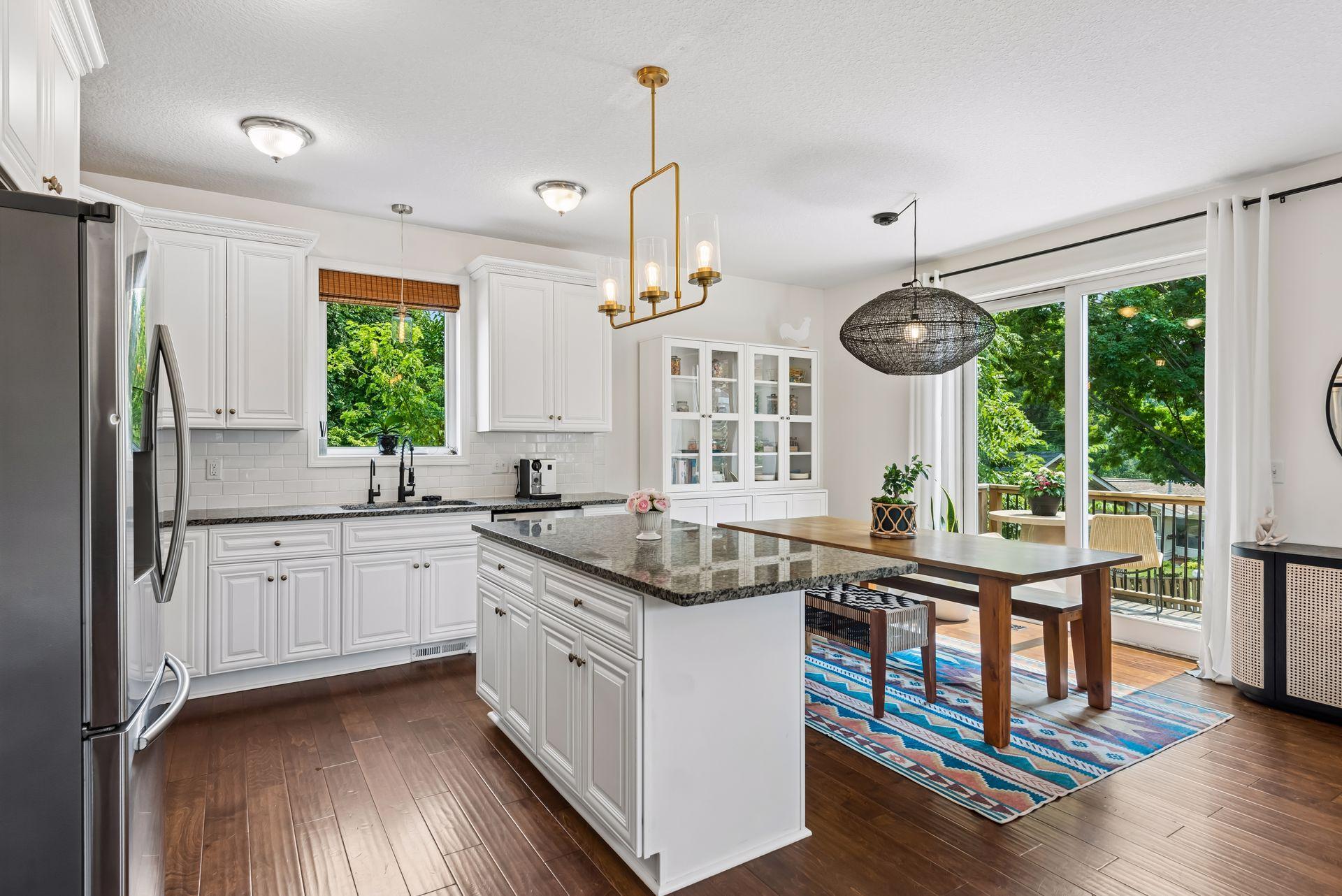 4663 Suffolk Road Property Photo 3