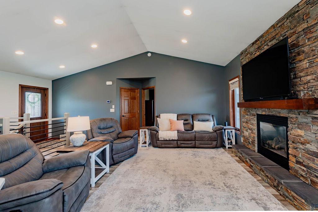 620 2nd Street Property Photo 13
