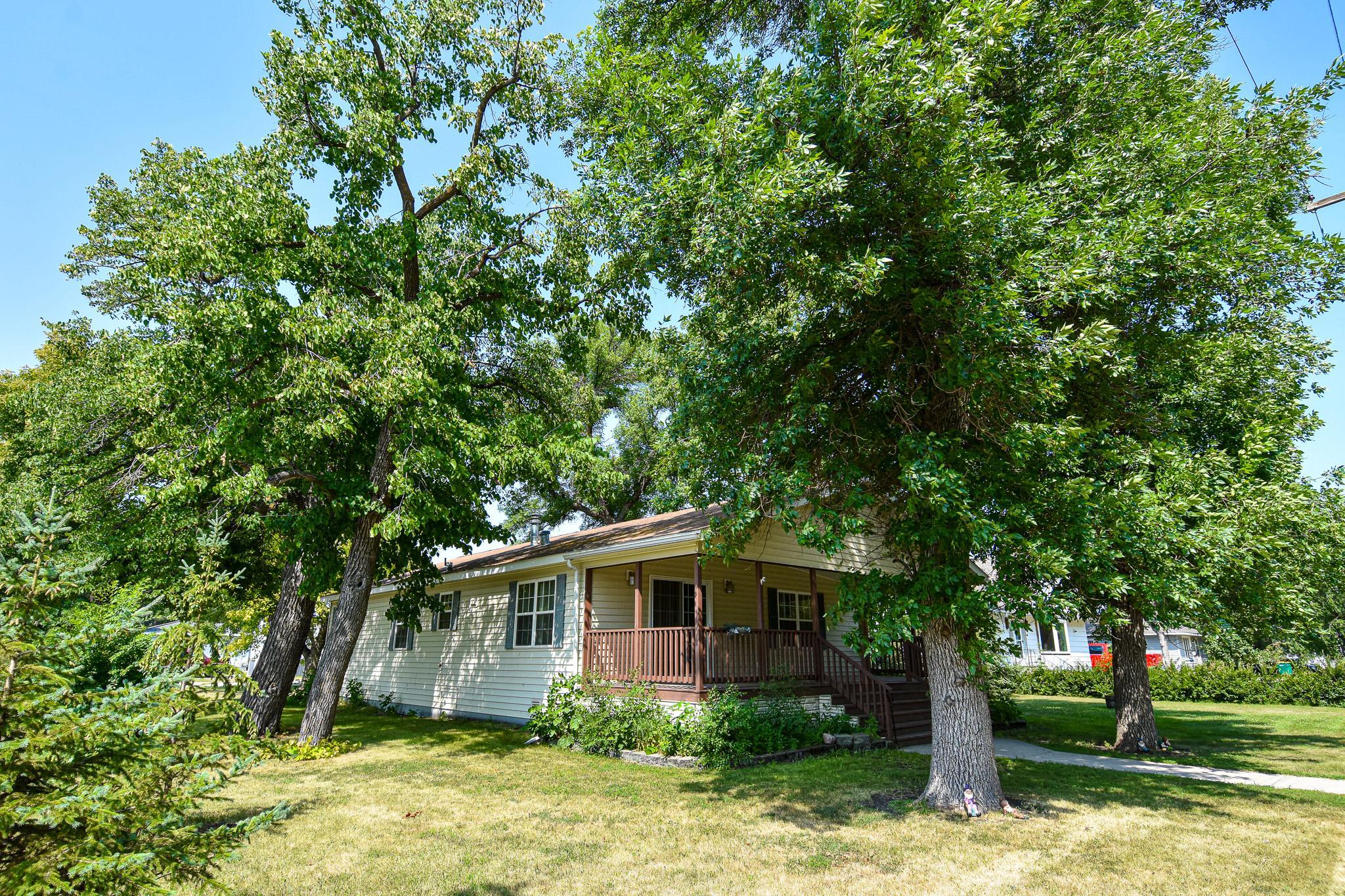 230 4th Street Property Photo 5
