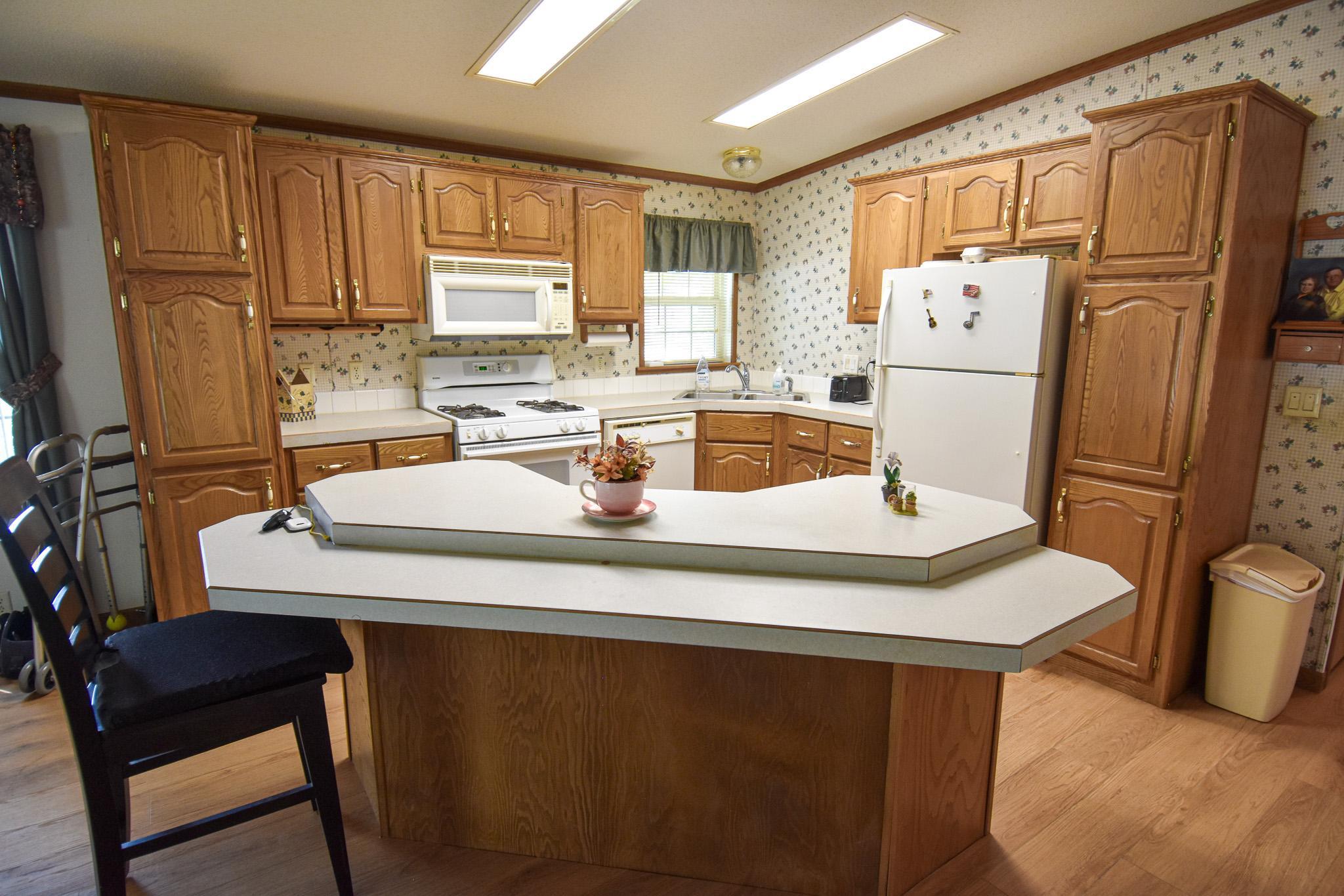 230 4th Street Property Photo 6