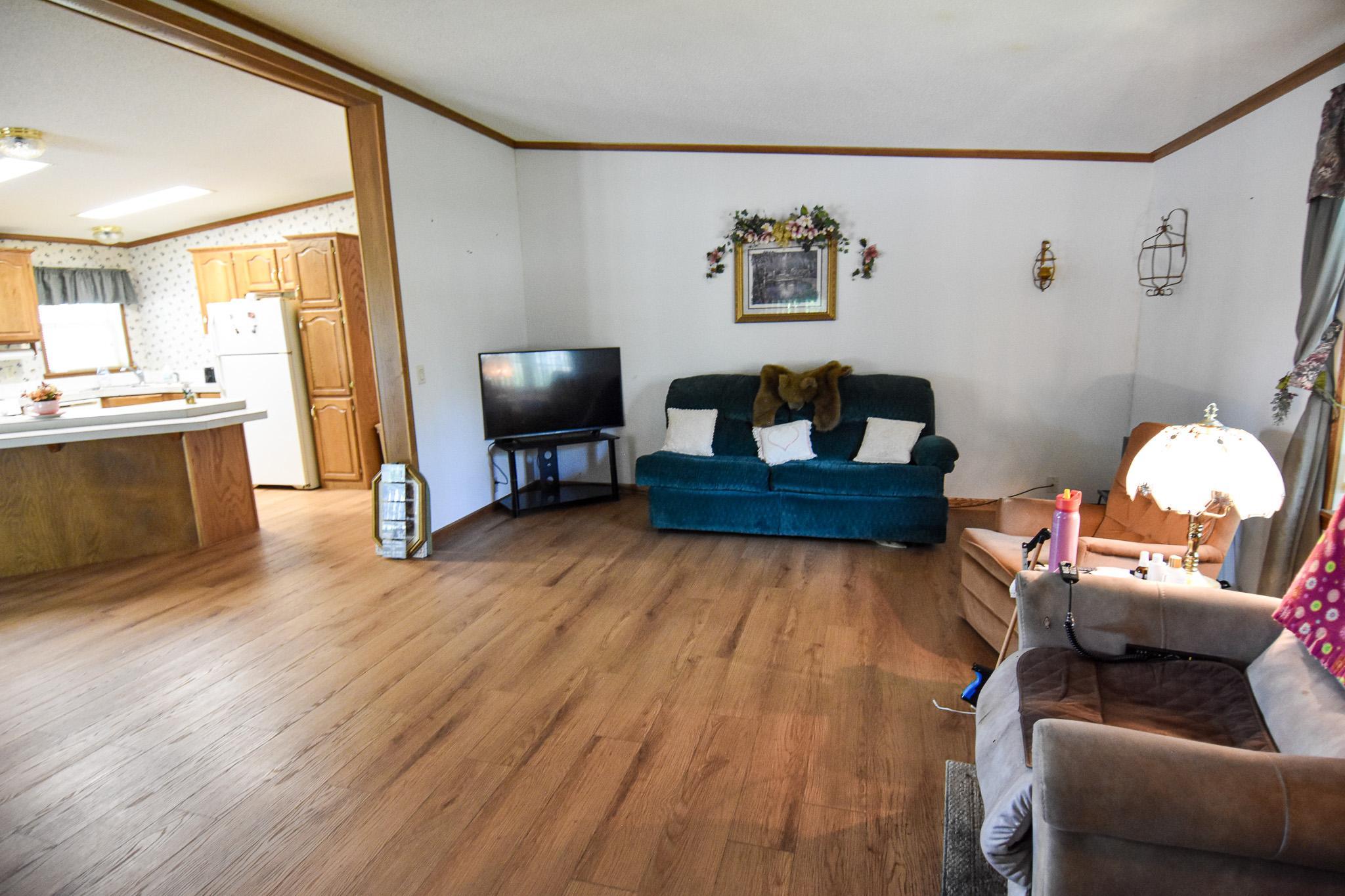 230 4th Street Property Photo 16