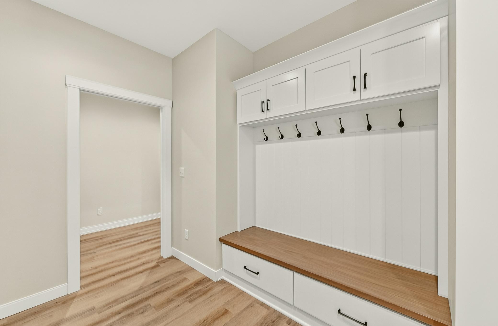 1507 14th Ave Ne Property Photo 4