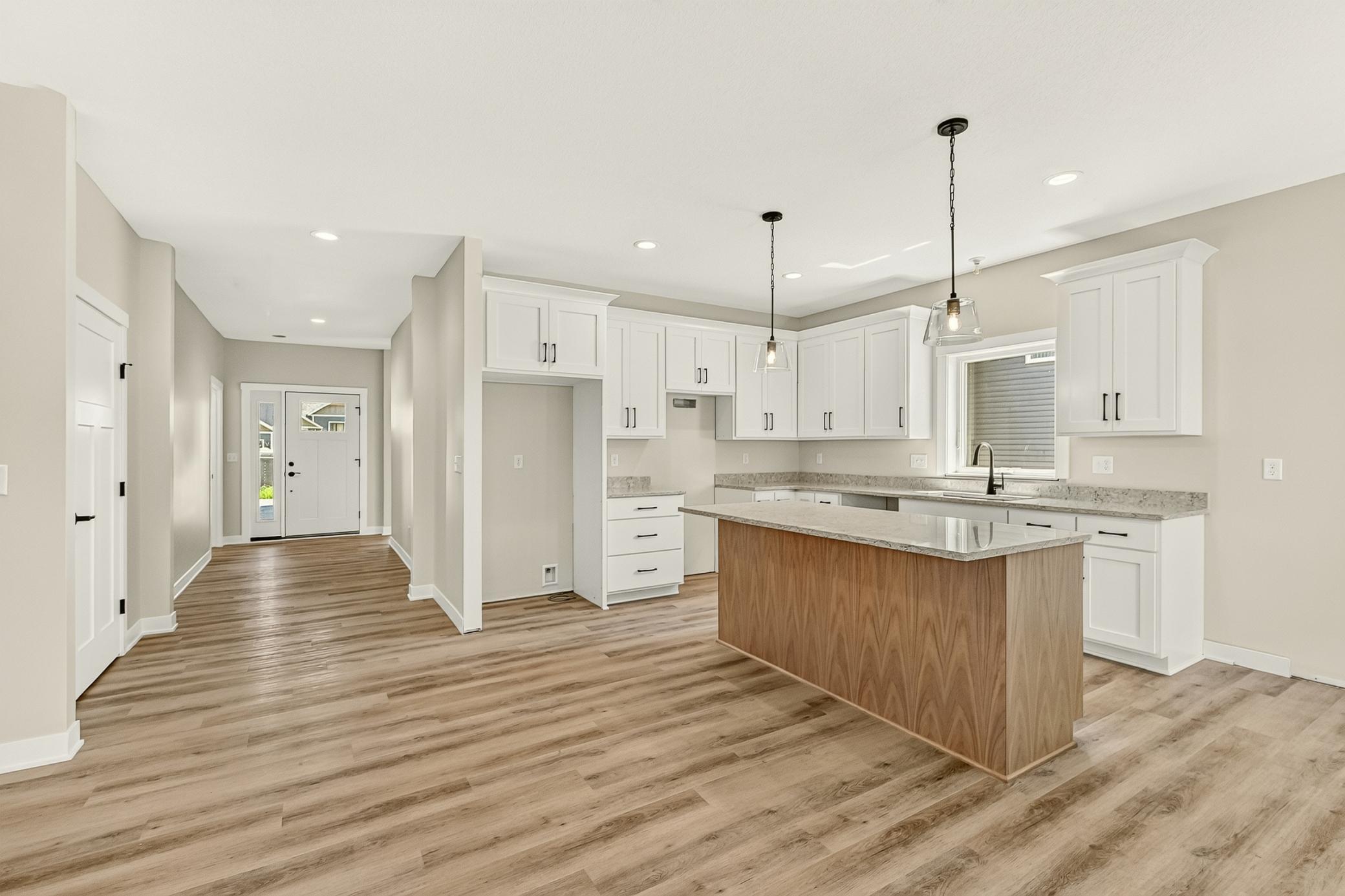 1507 14th Ave Ne Property Photo 7