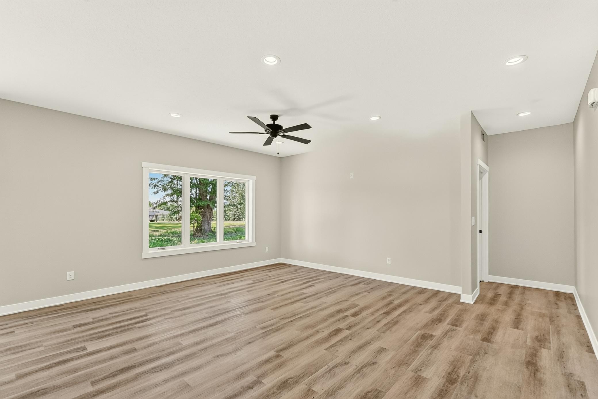 1507 14th Ave Ne Property Photo 10