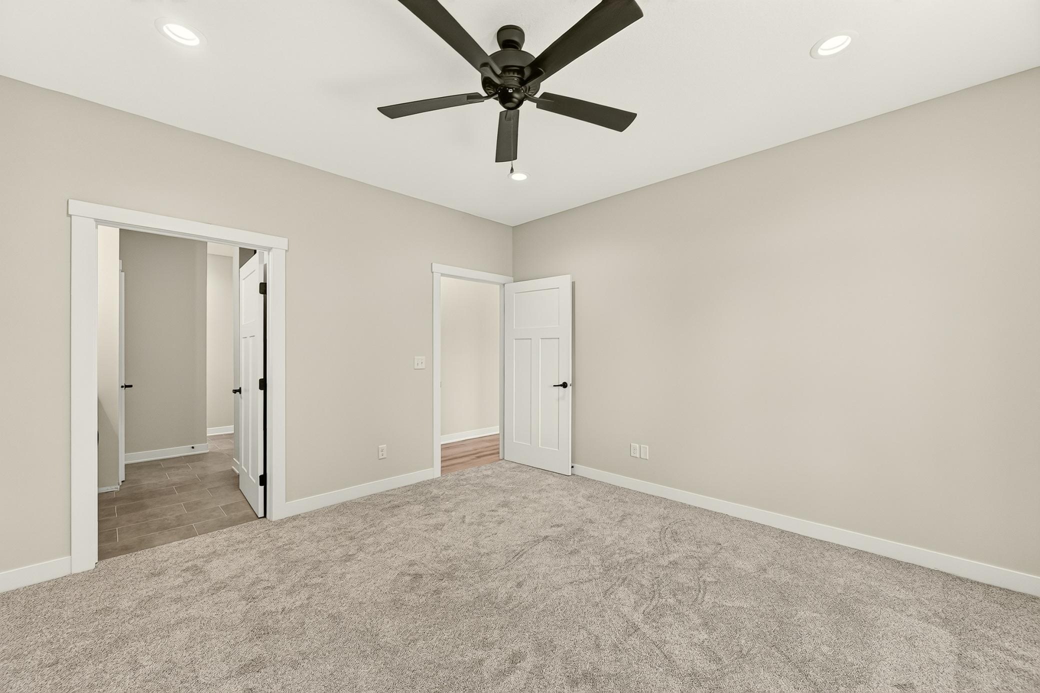 1507 14th Ave Ne Property Photo 17