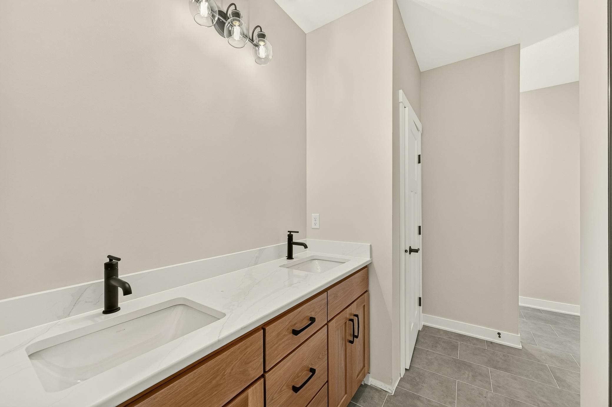 1507 14th Ave Ne Property Photo 18