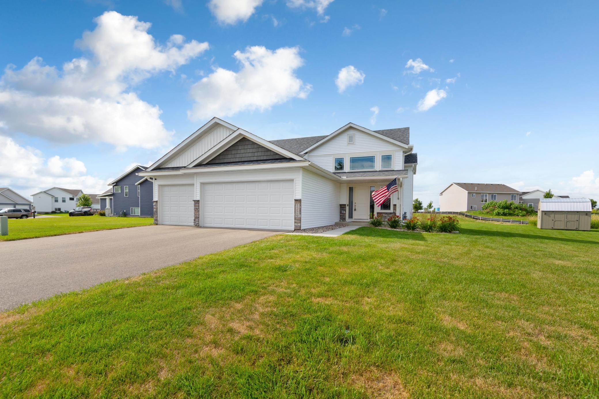 1220 Ivy Way Property Photo 1