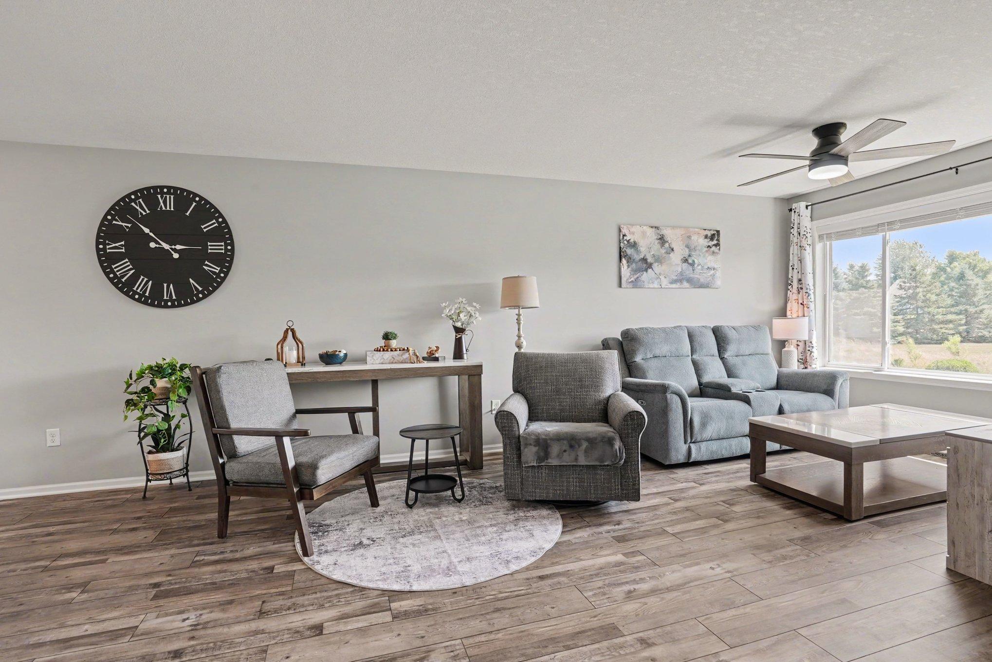 38268 Explorer Circle 912 Property Photo 5