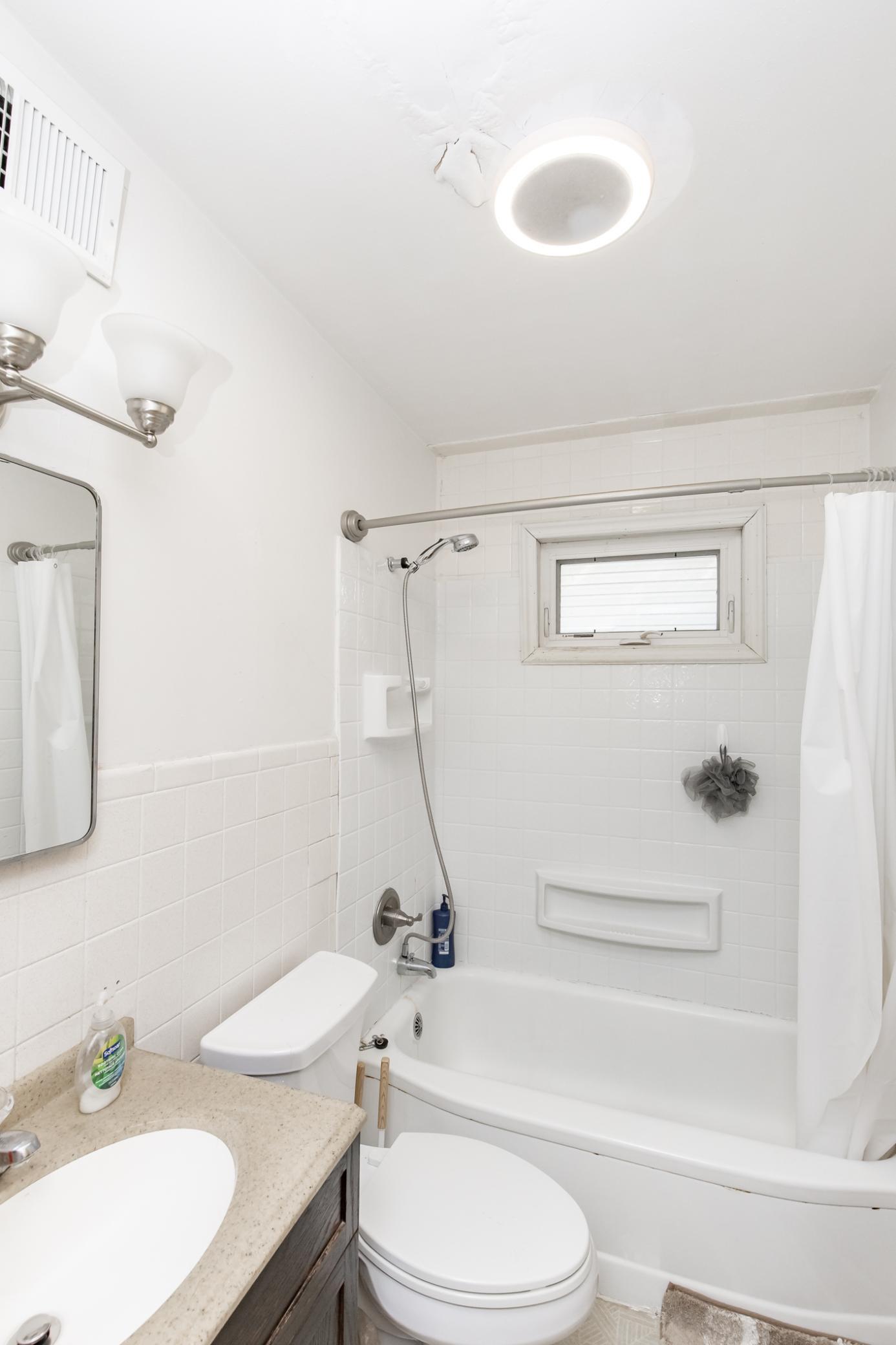 1601-1603 Broadway N Property Photo 38