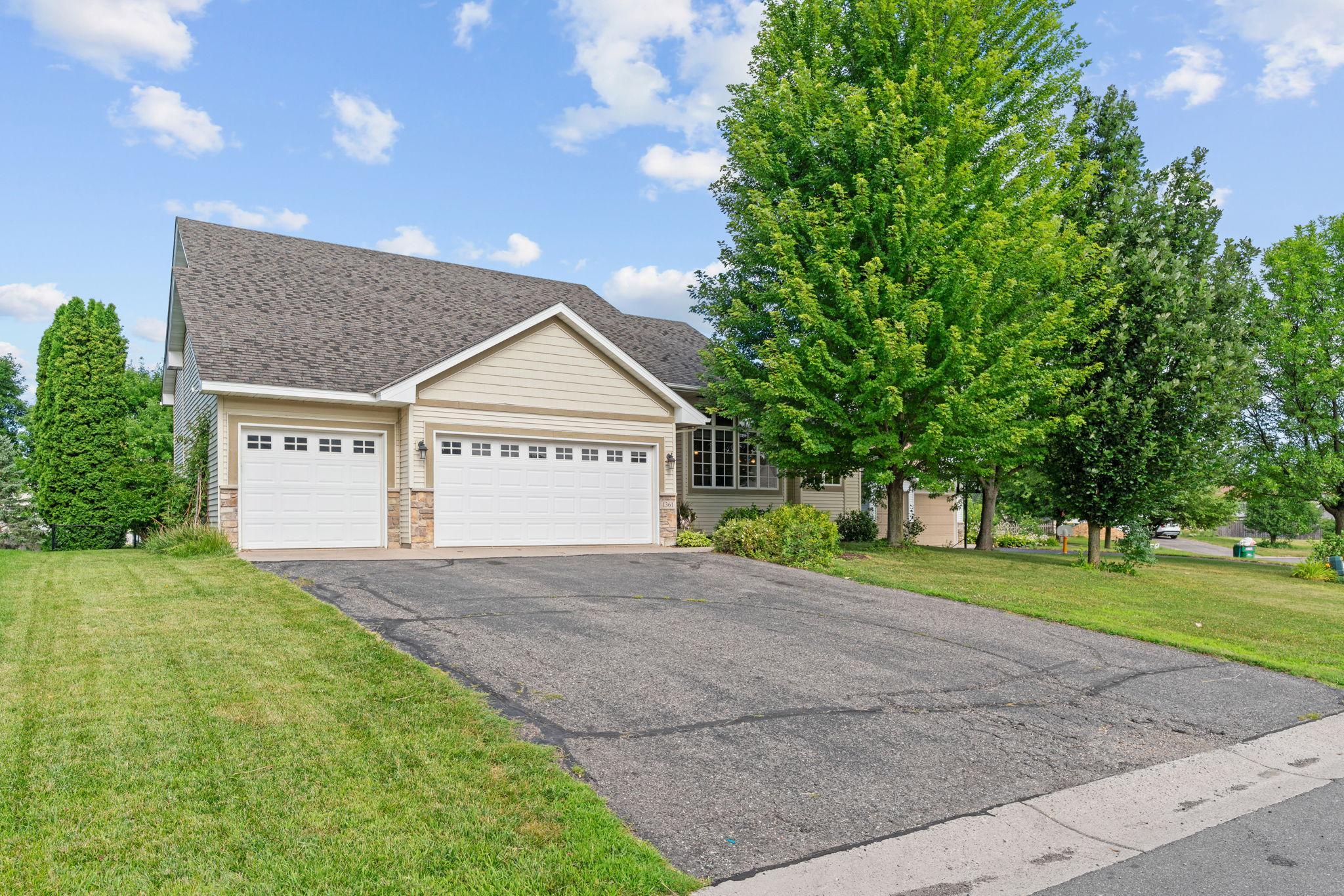 1361 Foxtail Glen Property Photo 1