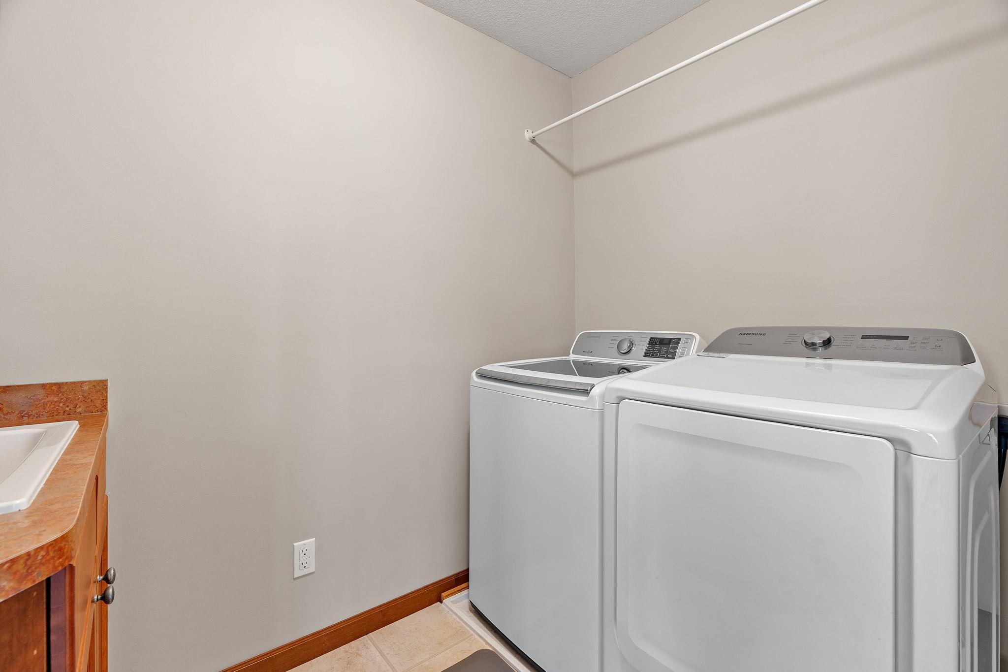 950 Drew Drive Property Photo 22