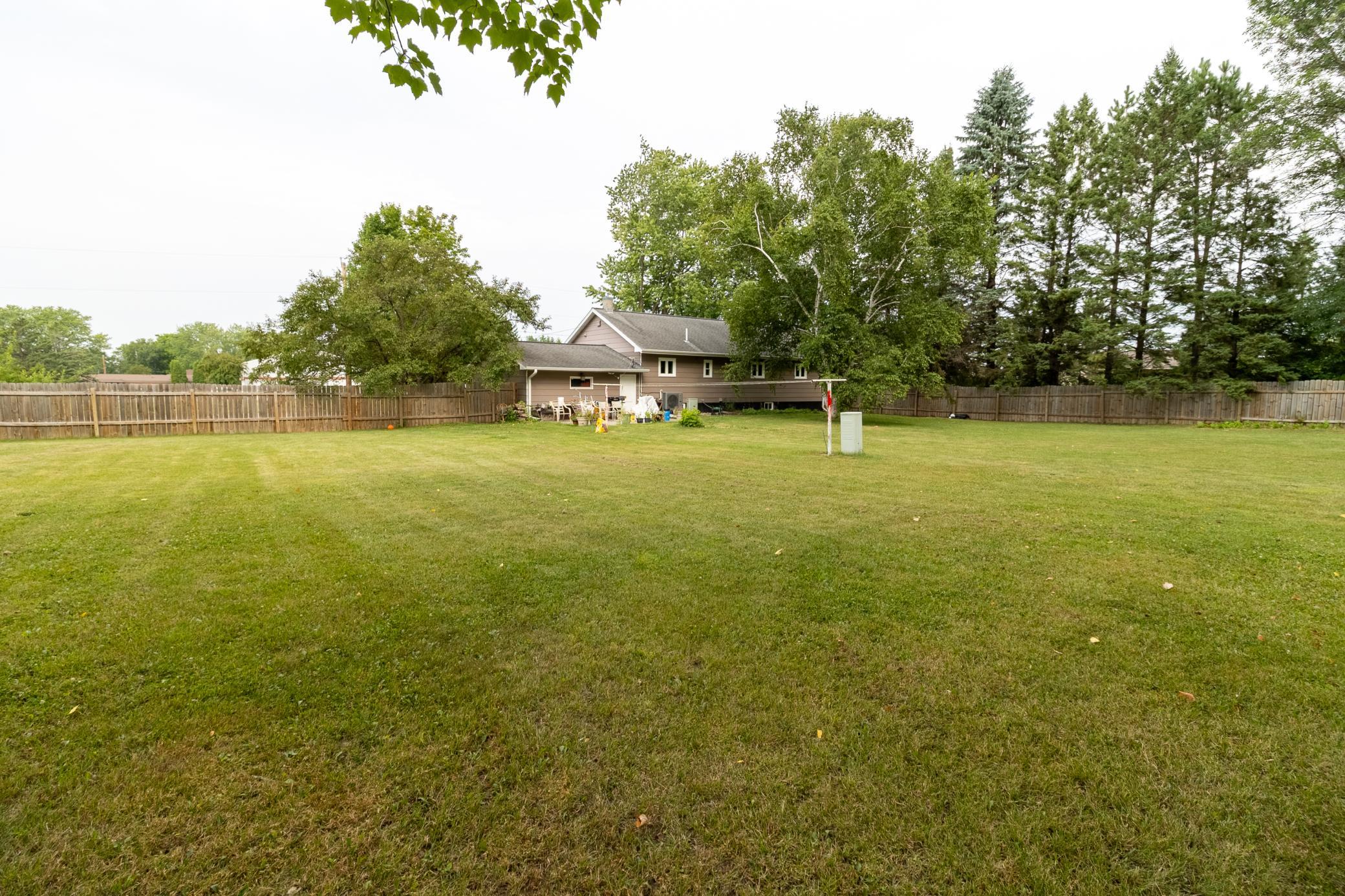 210 3rd Avenue Ne Property Photo 11
