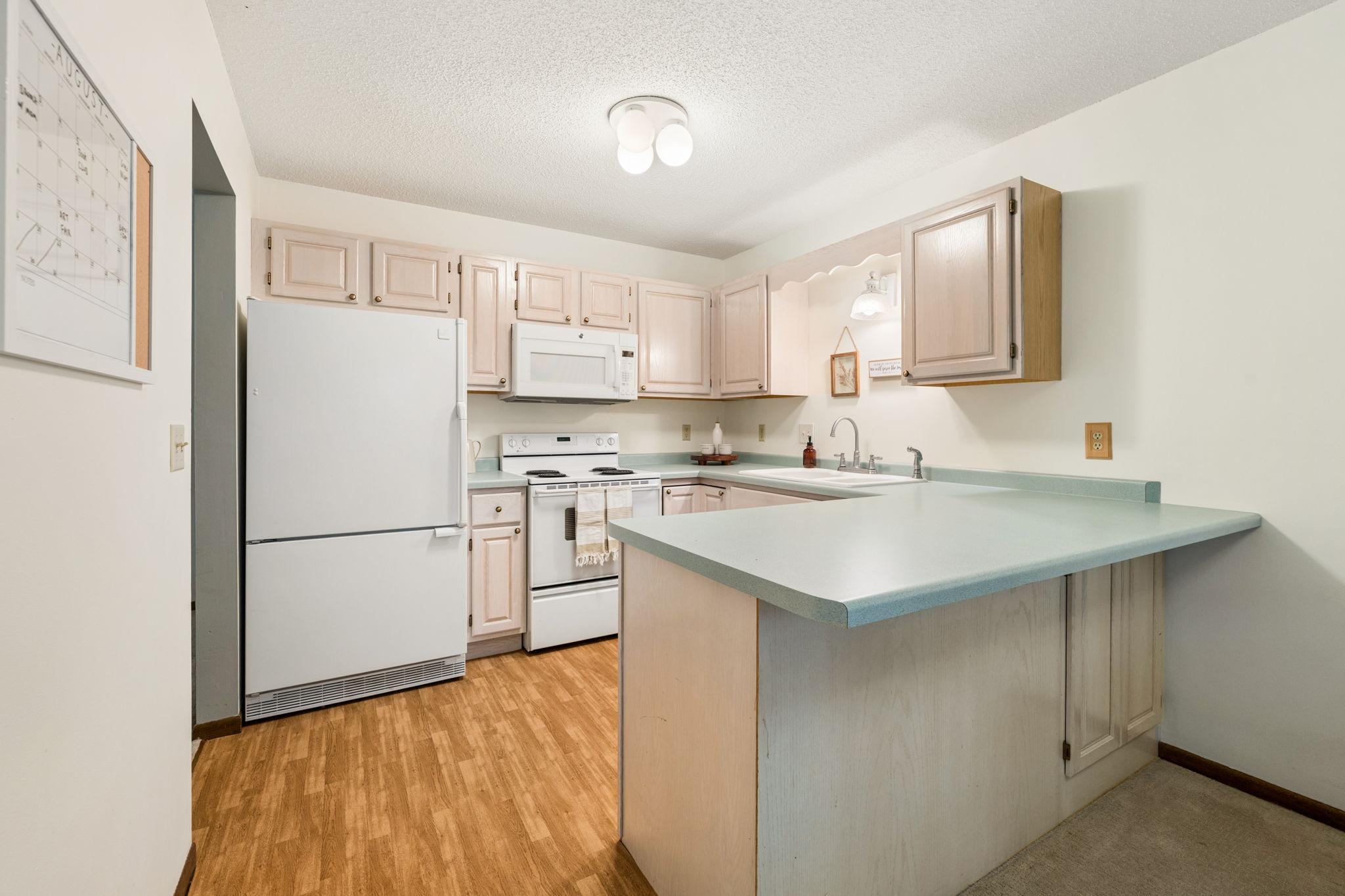 899 Lawnview Avenue Property Photo 9