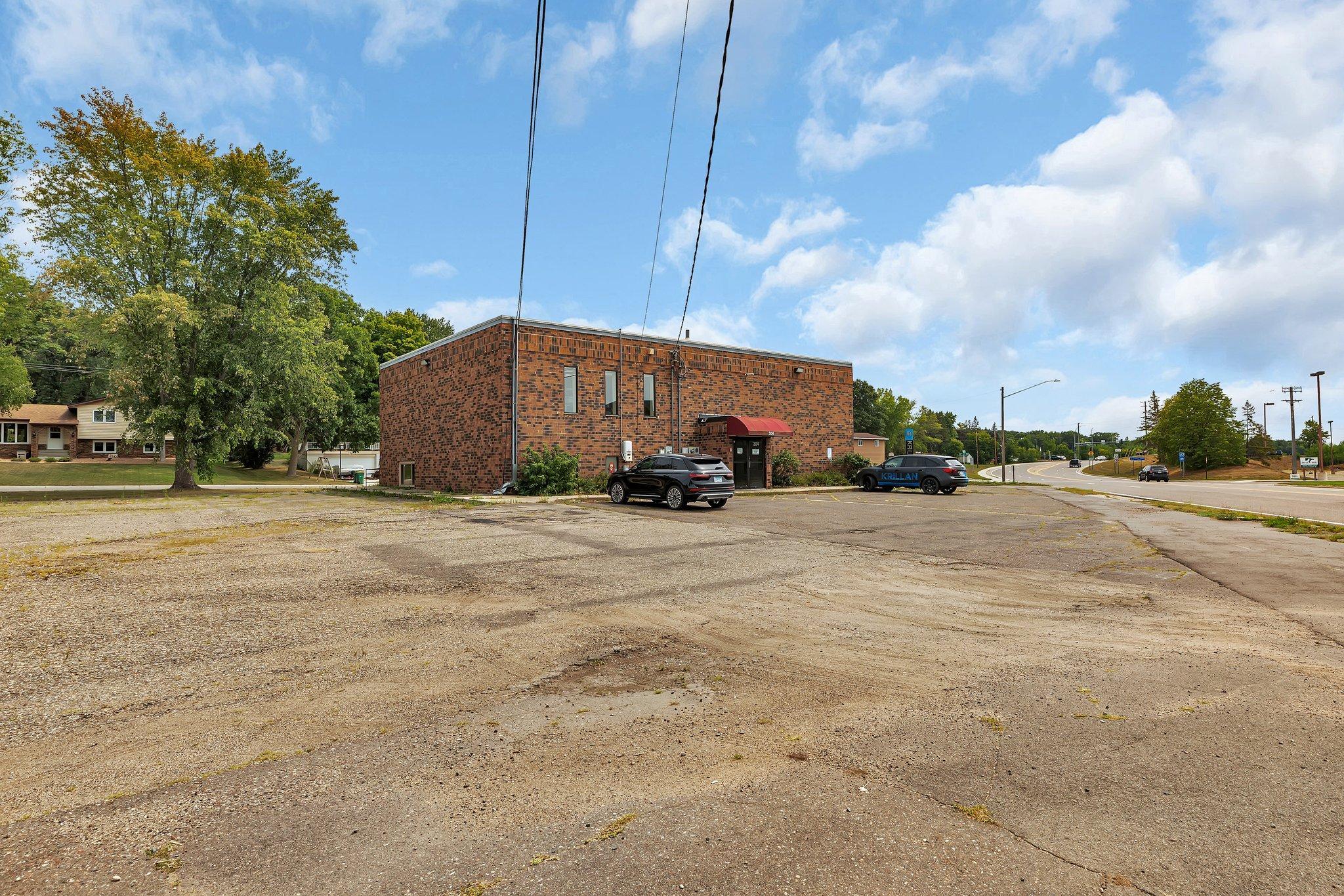 304 1st Avenue E Property Photo 25