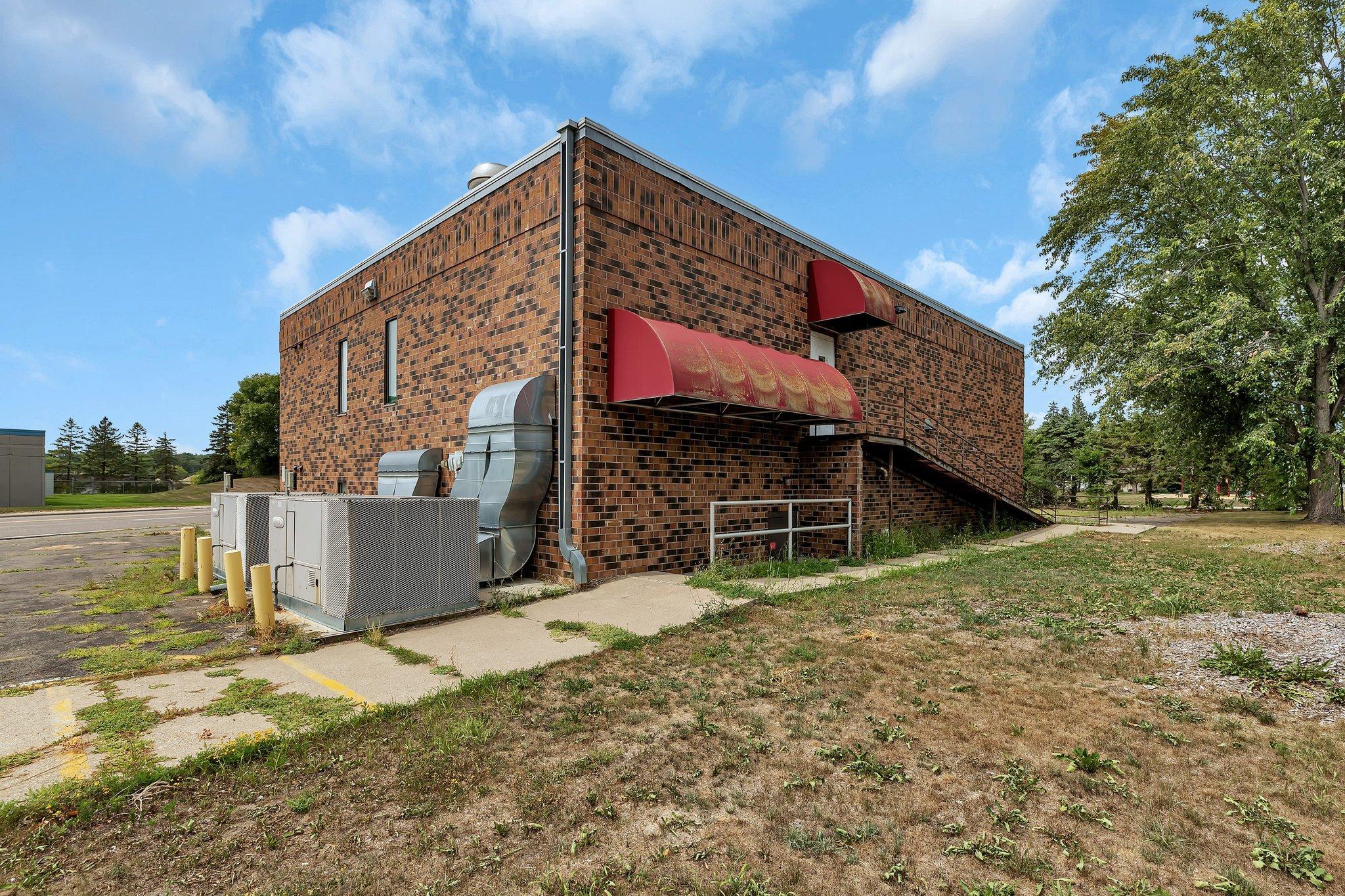 304 1st Avenue E Property Photo 28