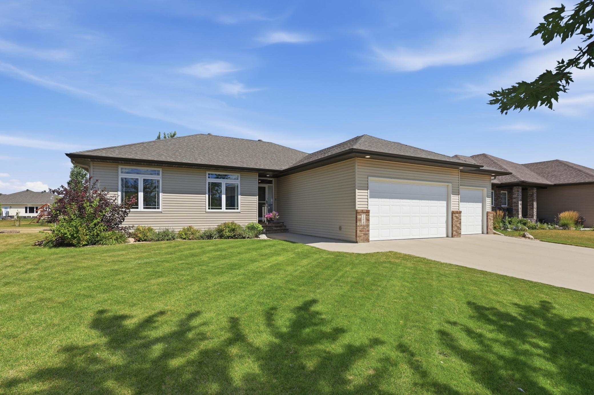 168 30th Avenue E Property Photo 1