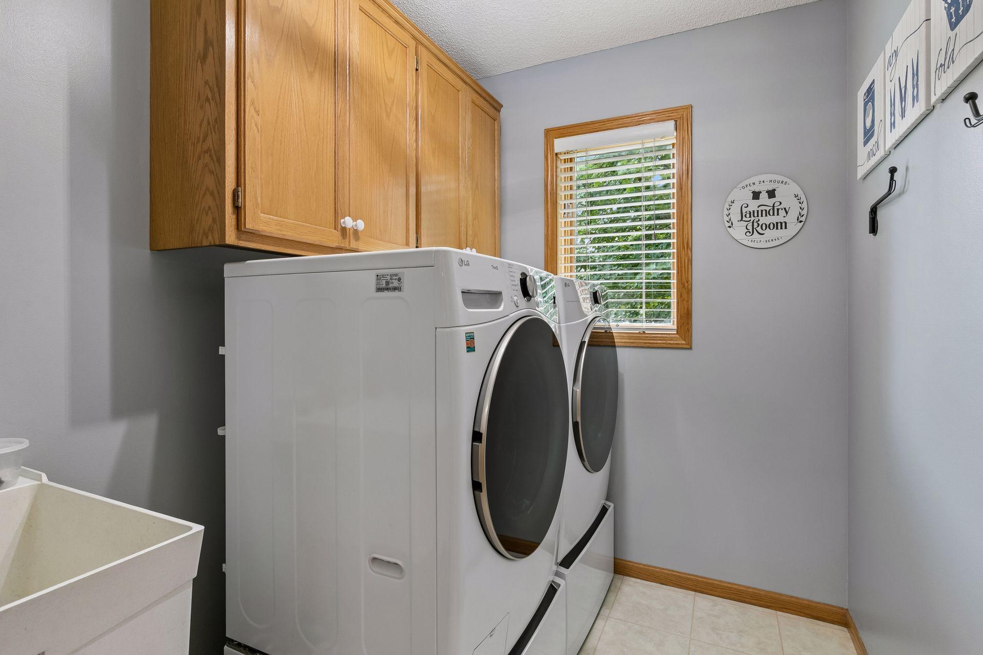 18832 Exclusive Path Property Photo 12