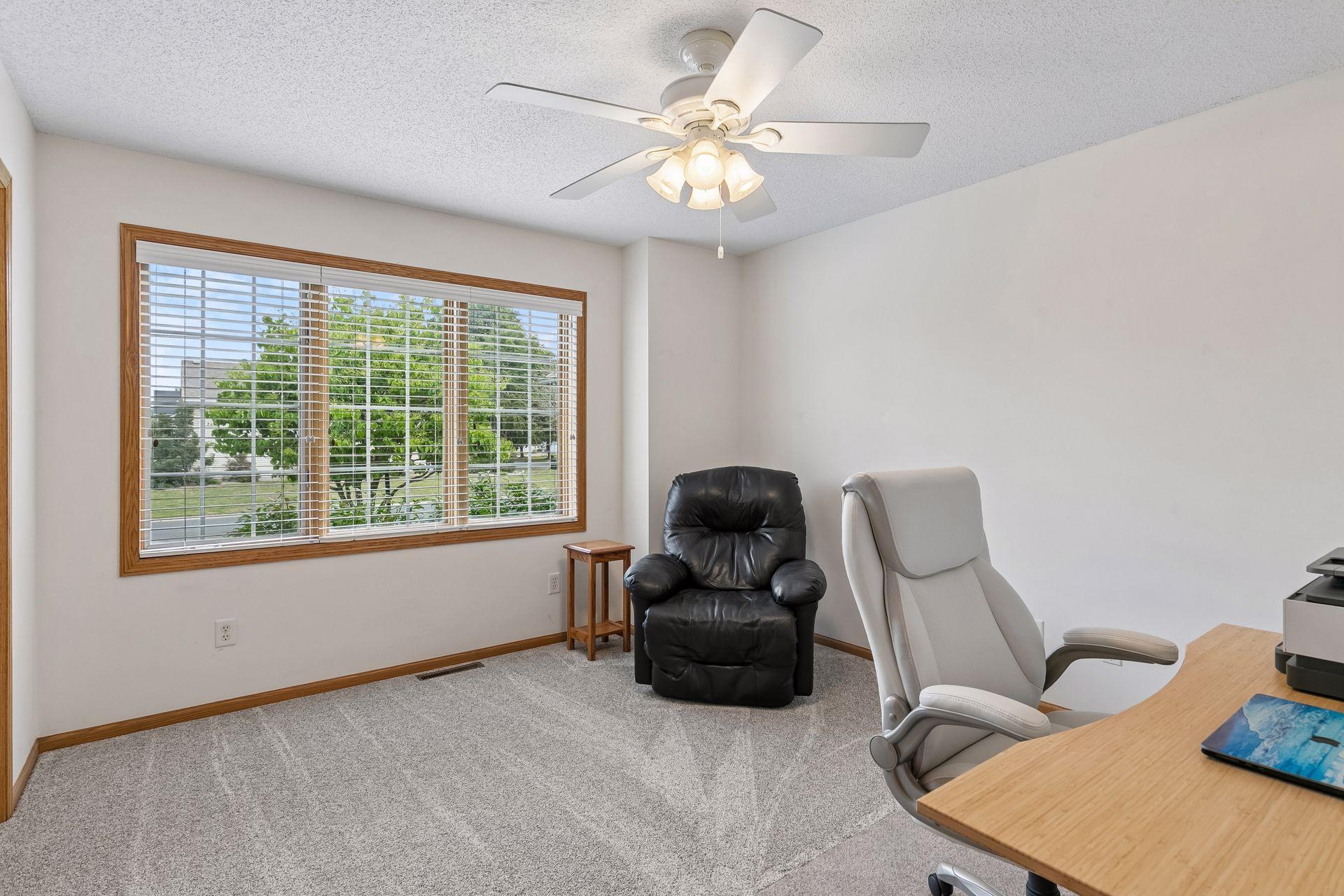 18832 Exclusive Path Property Photo 16