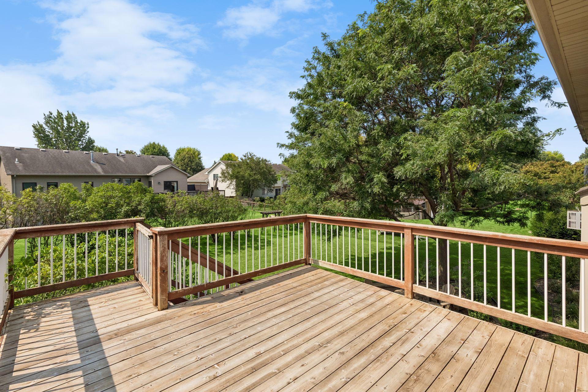 18832 Exclusive Path Property Photo 23