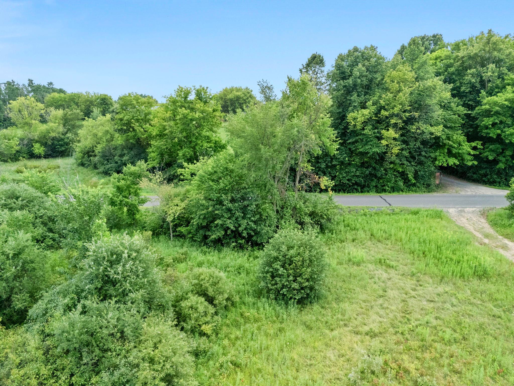 1587 270th Avenue Property Photo 6