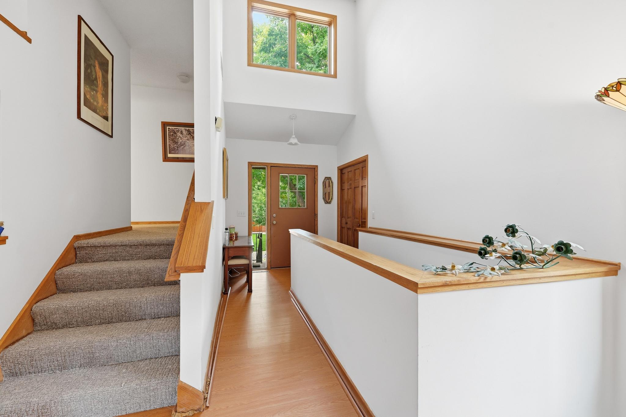 5361 Emerald Way Property Photo 3