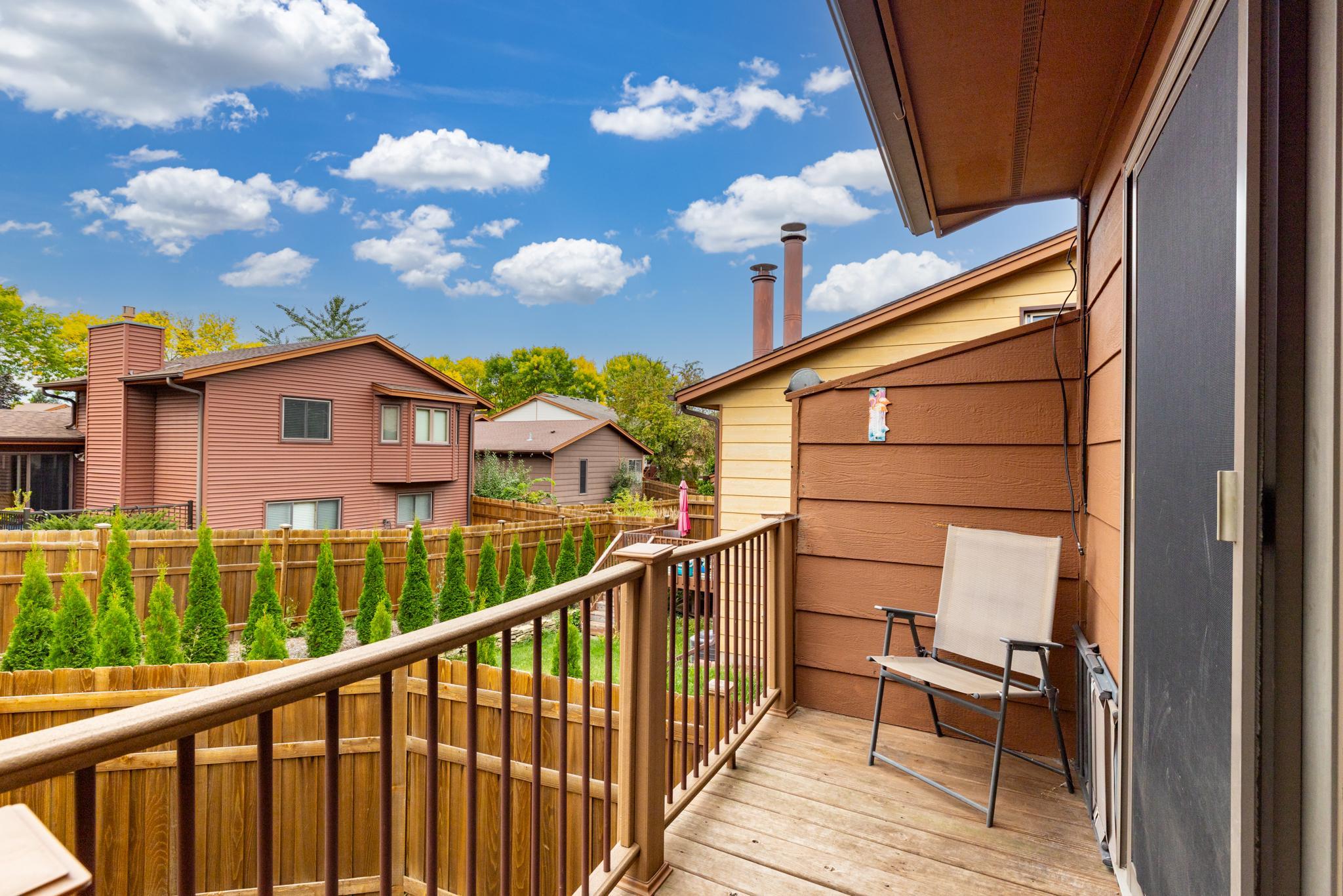 5361 Emerald Way Property Photo 7