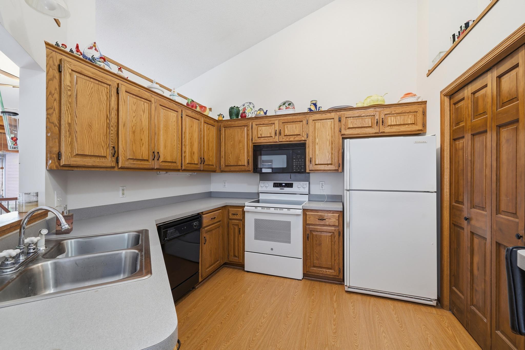 5361 Emerald Way Property Photo 10