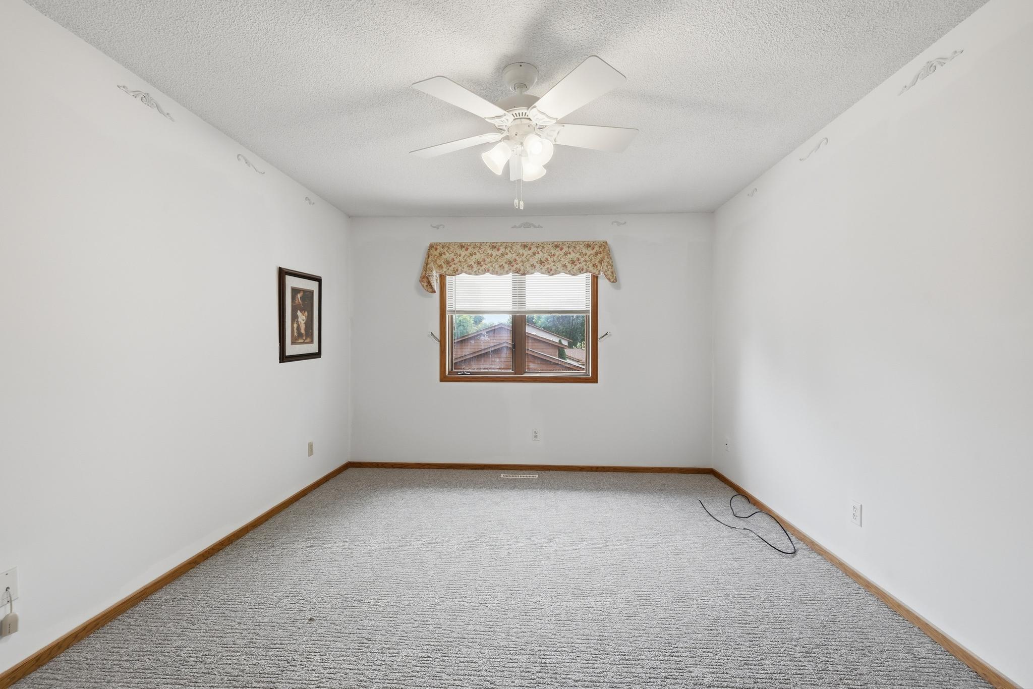 5361 Emerald Way Property Photo 16