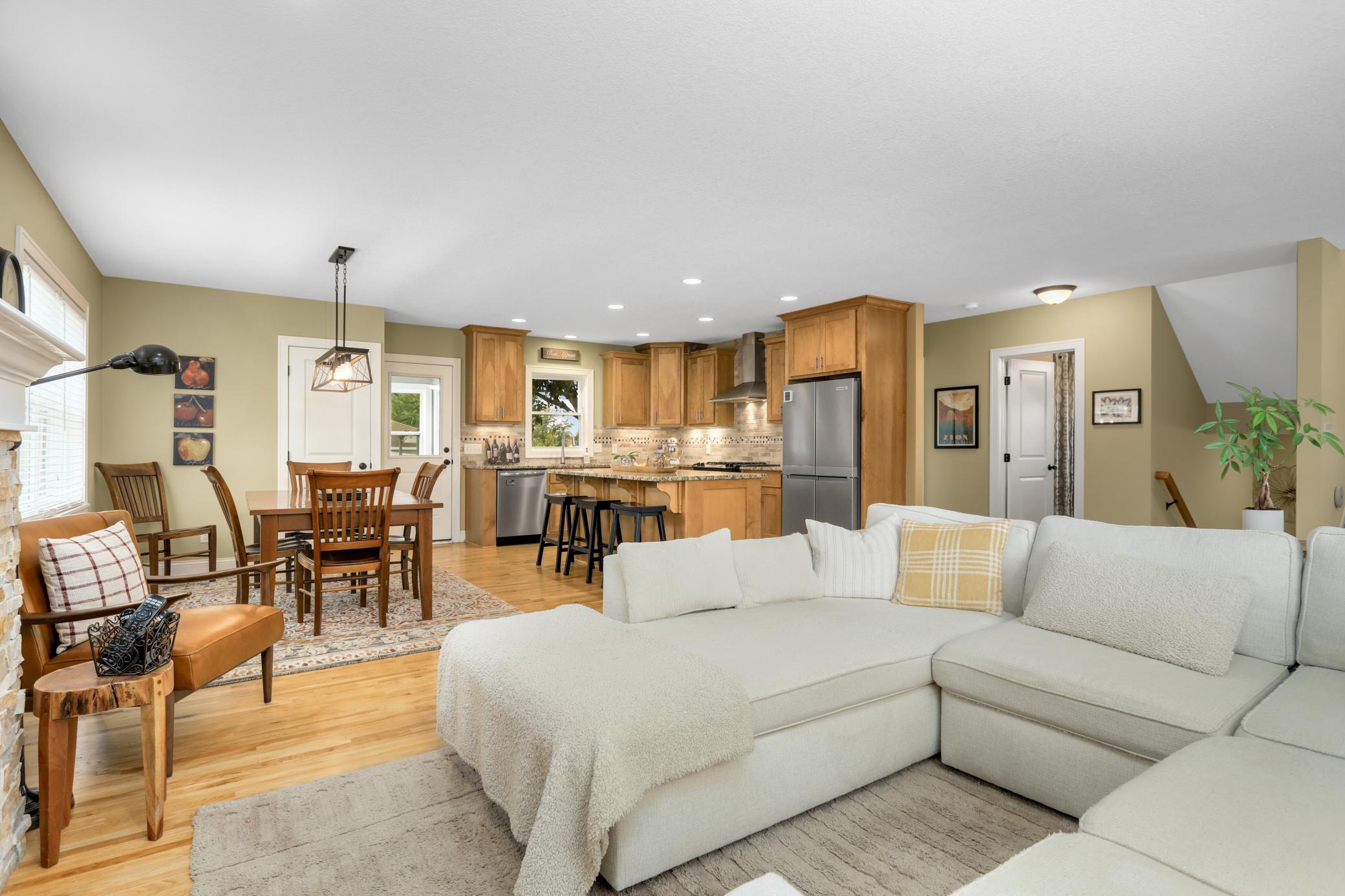 1636 Saunders Avenue Property Photo 7