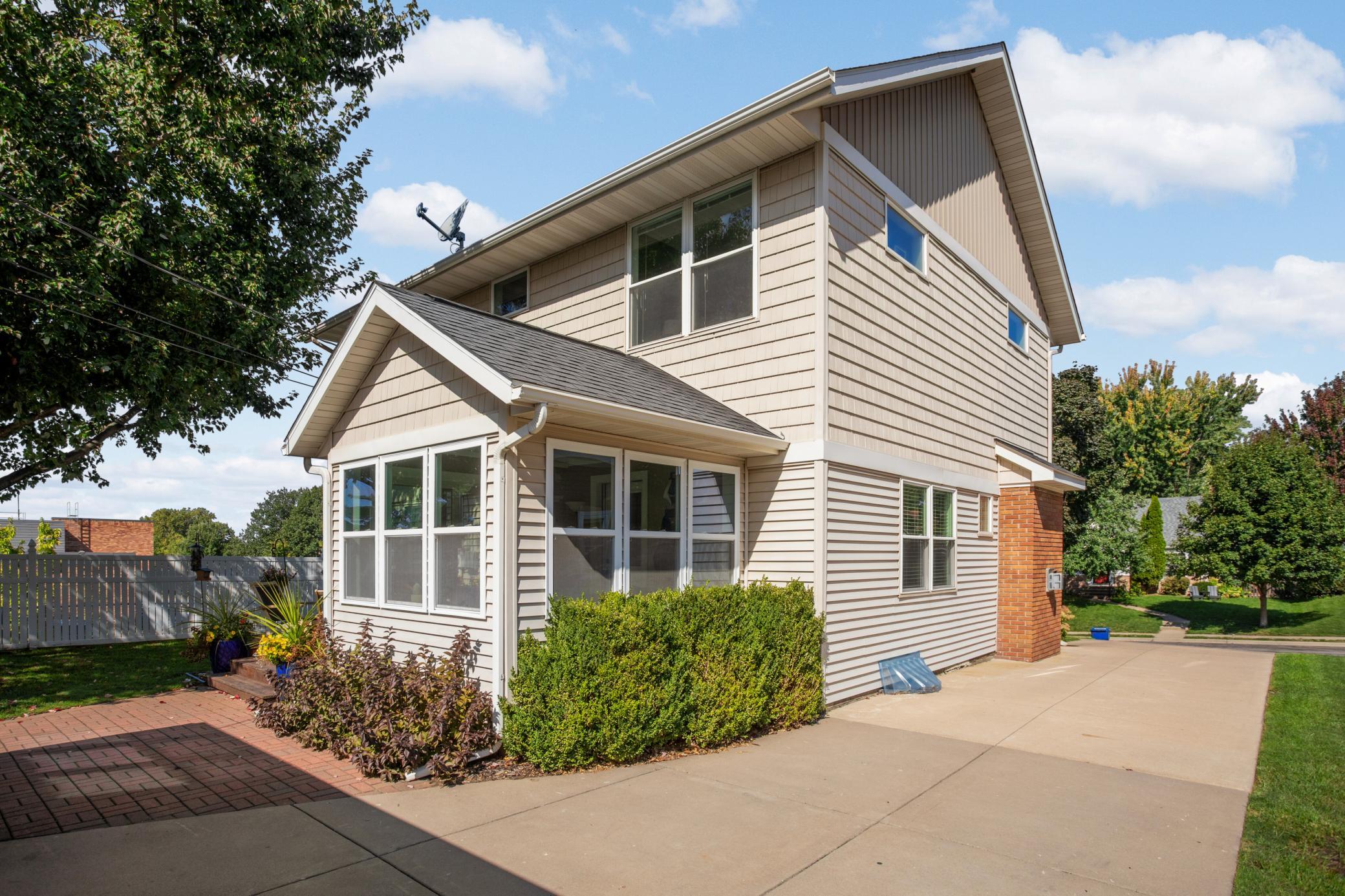 1636 Saunders Avenue Property Photo 34