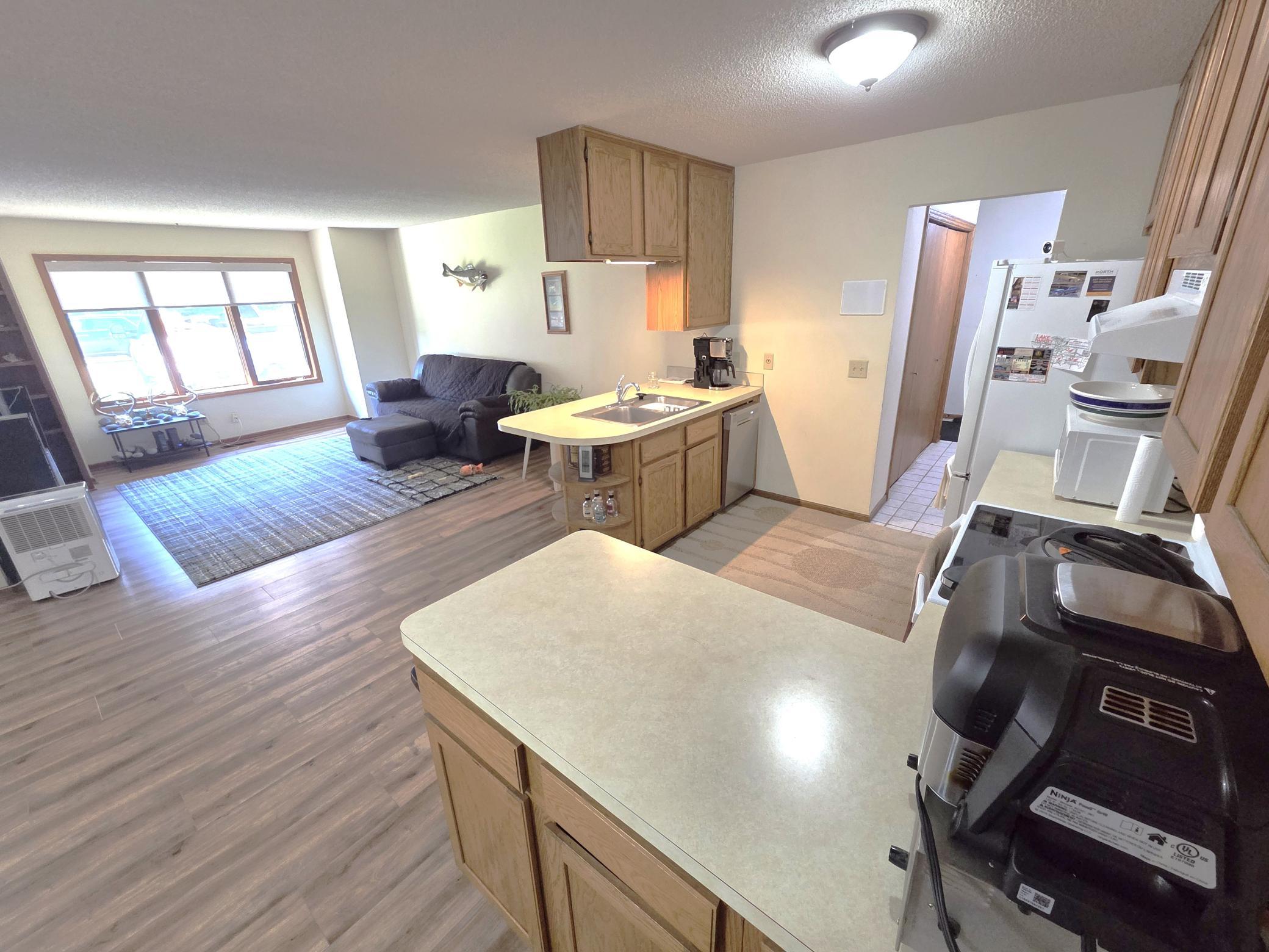116 Rockford Avenue E Property Photo 3