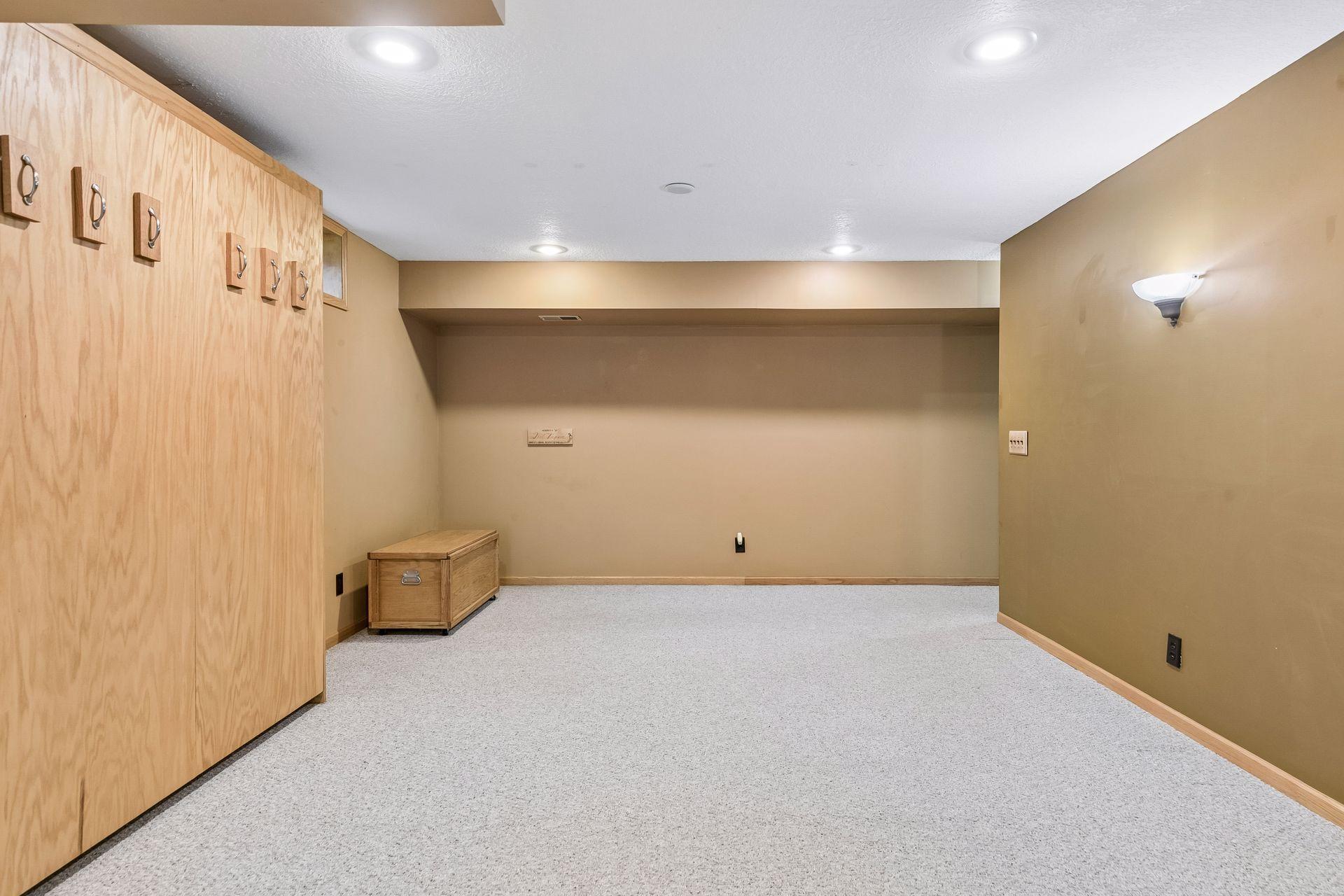230 Plainview Drive Property Photo 32
