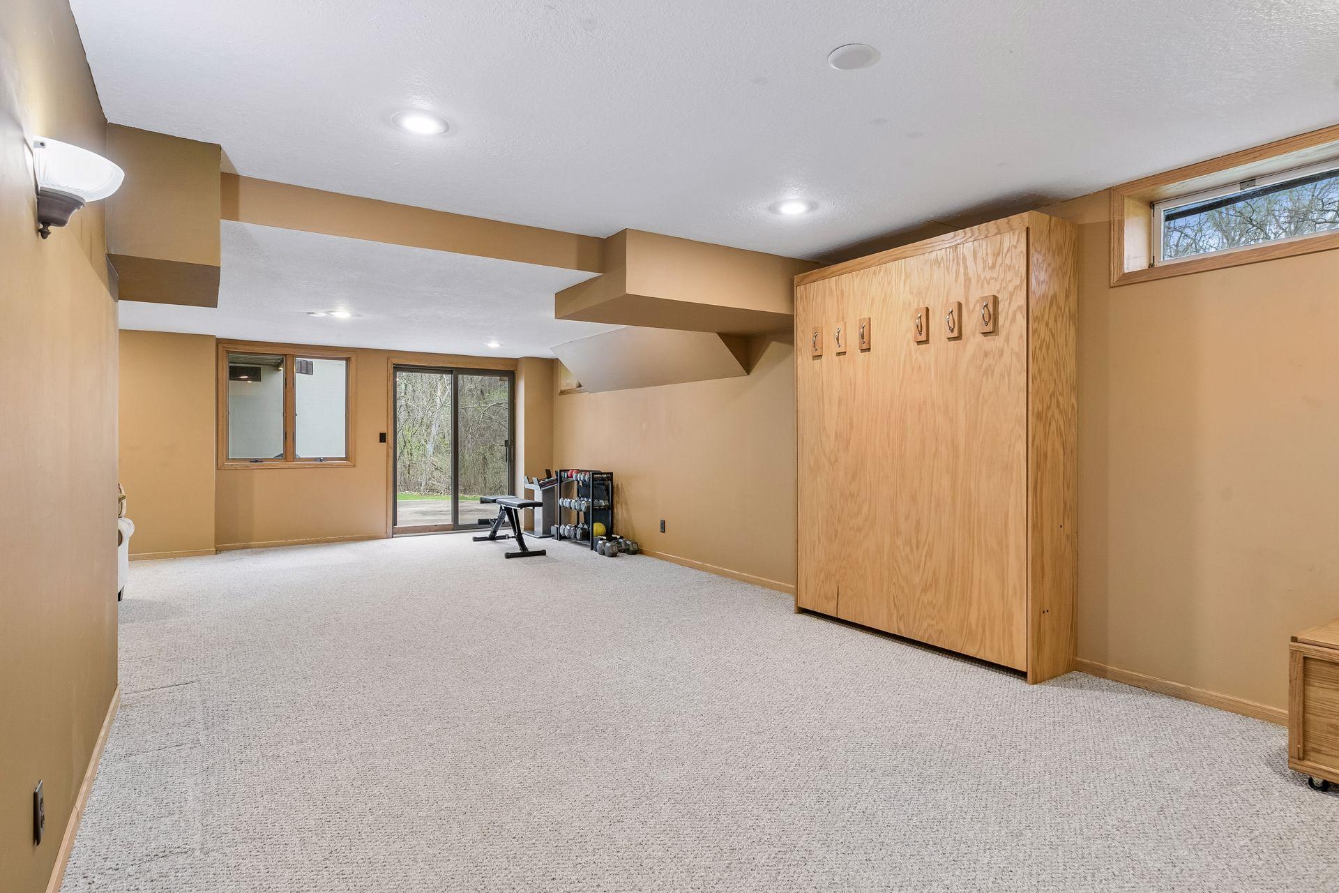 230 Plainview Drive Property Photo 33