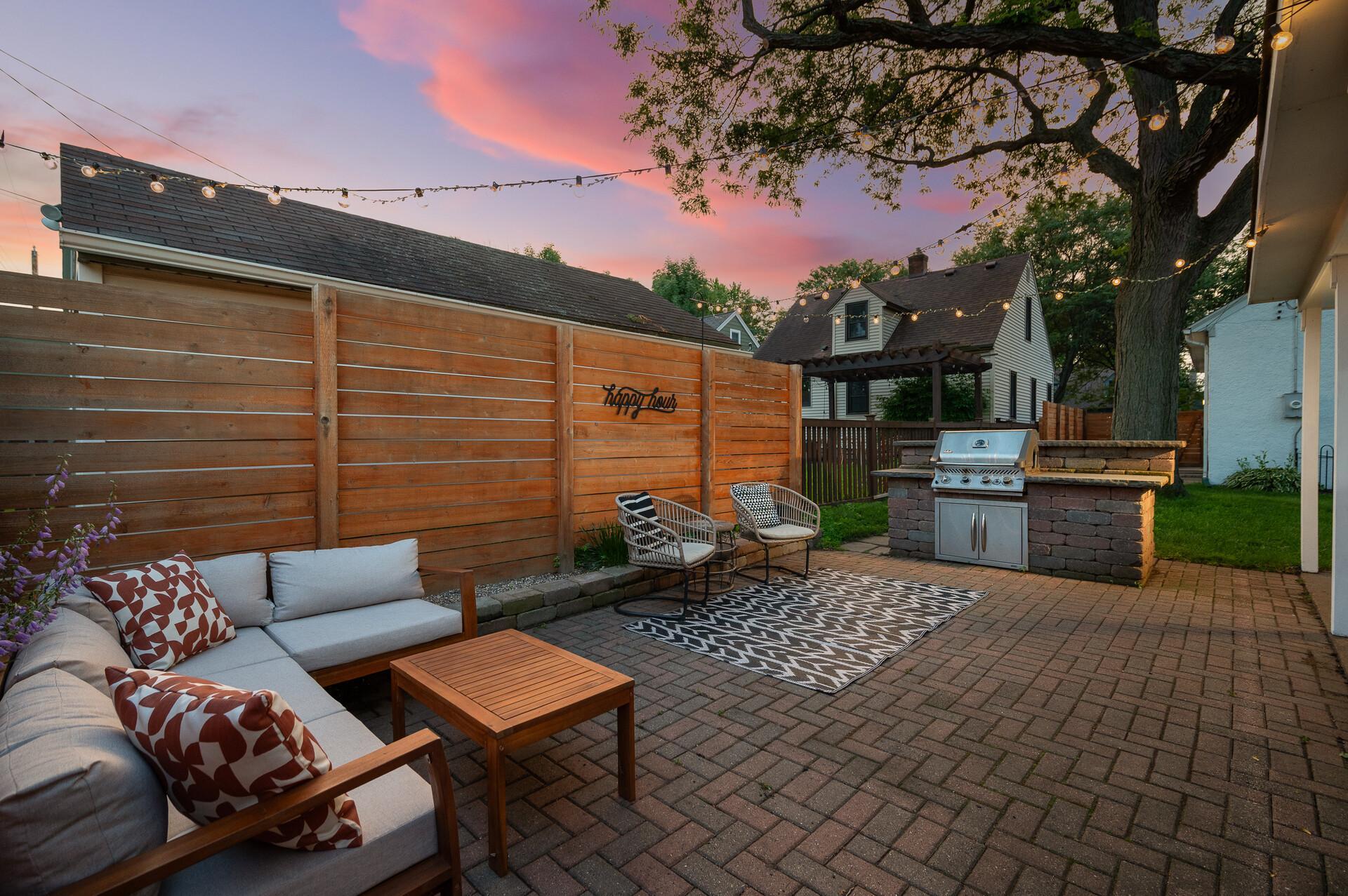 2191 Eleanor Avenue Property Photo 2