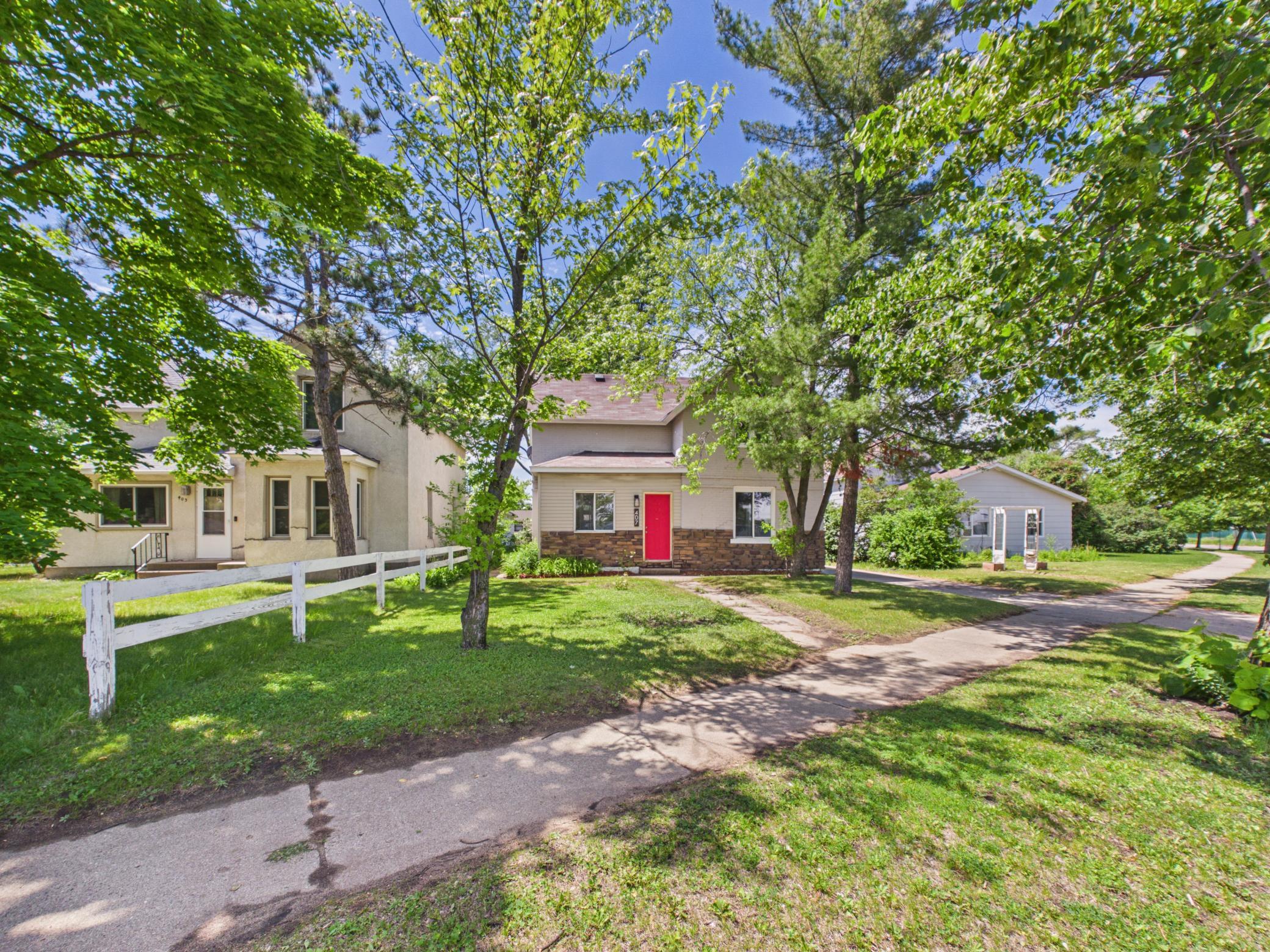 407 Cooper Avenue N Property Photo 3