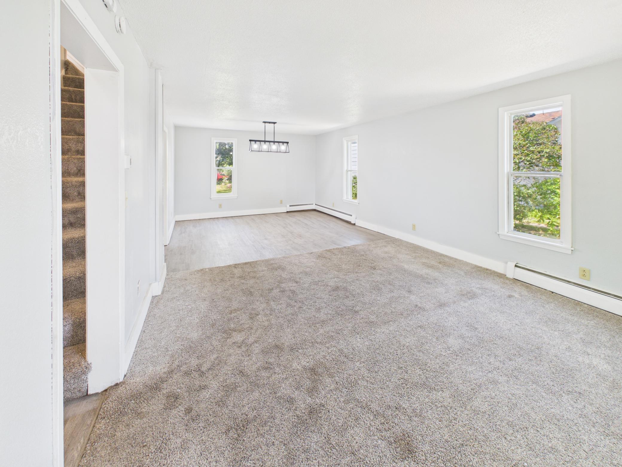 407 Cooper Avenue N Property Photo 8