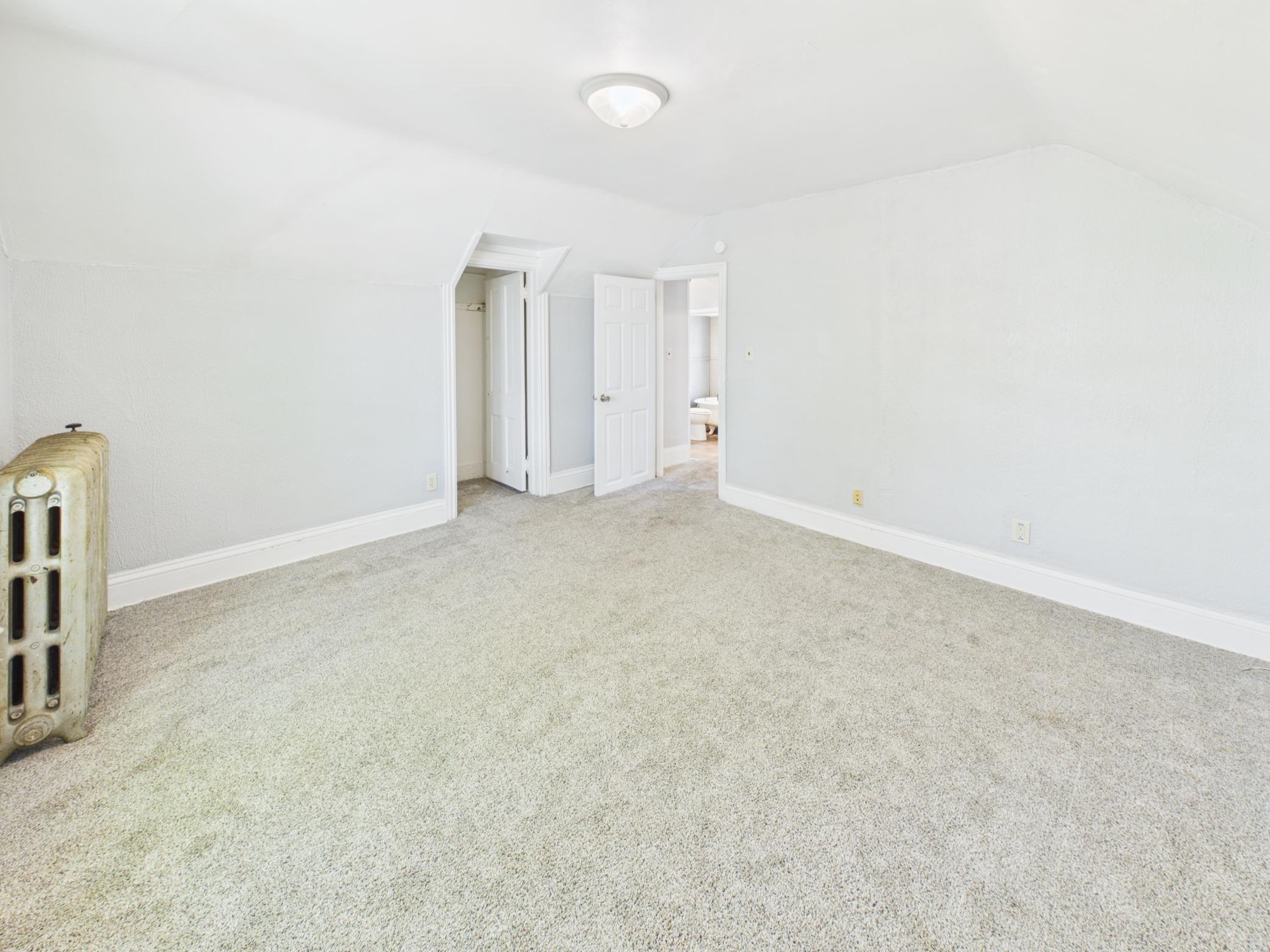 407 Cooper Avenue N Property Photo 12