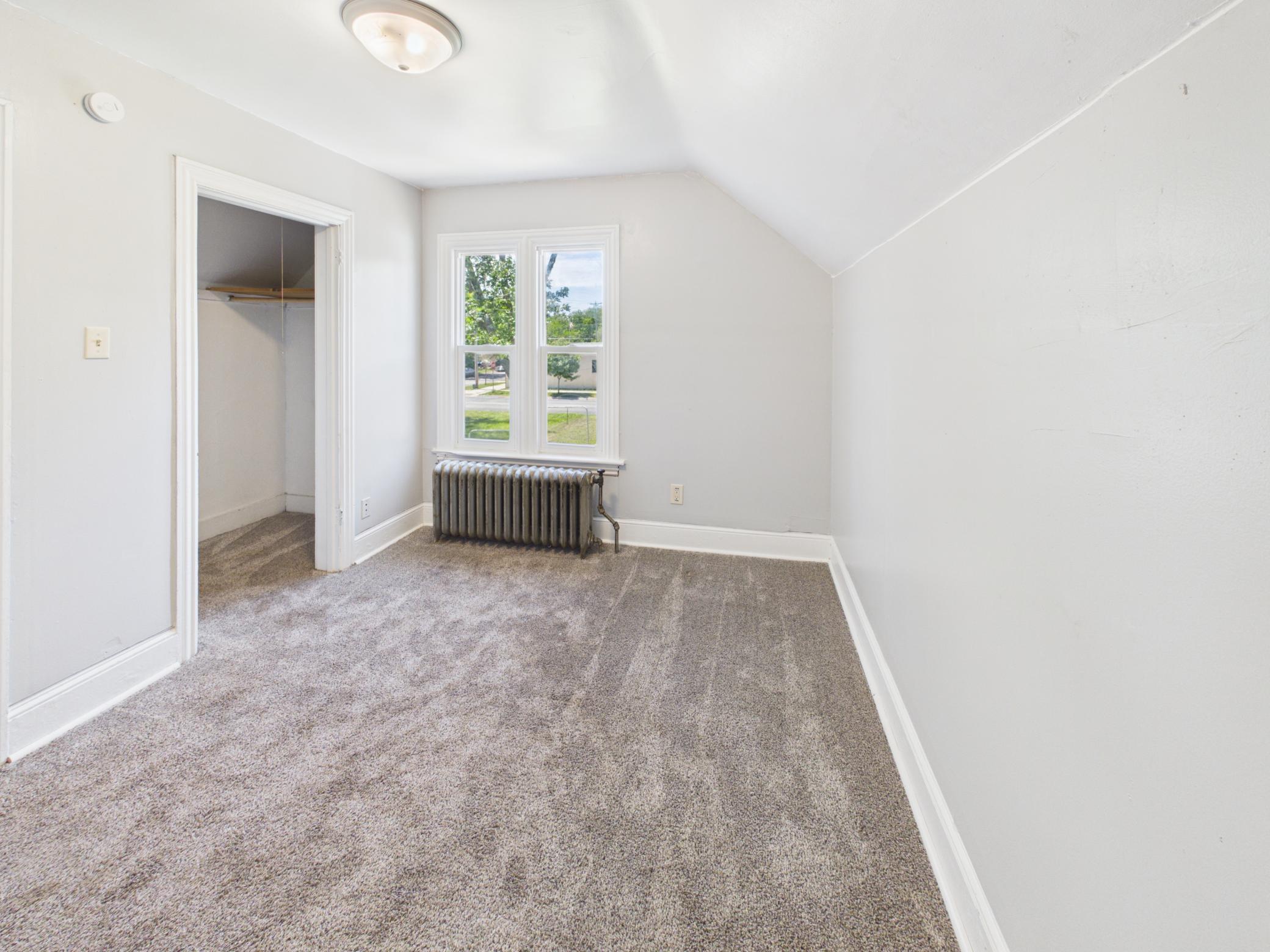 407 Cooper Avenue N Property Photo 13