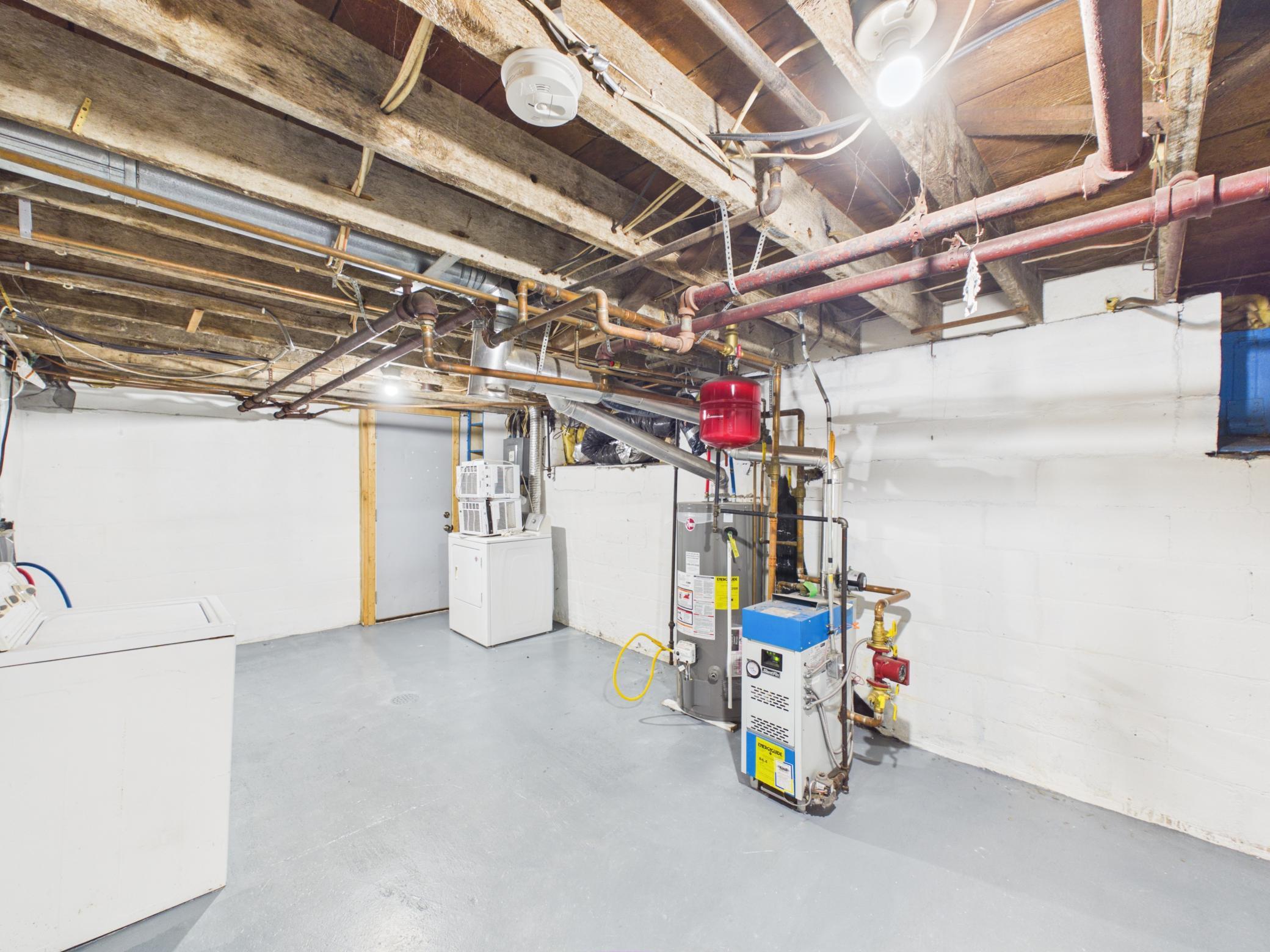 407 Cooper Avenue N Property Photo 17