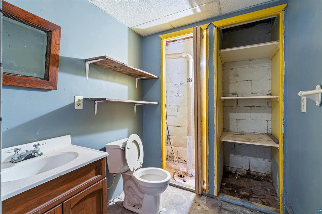 6930 Highway 2 Property Photo 14