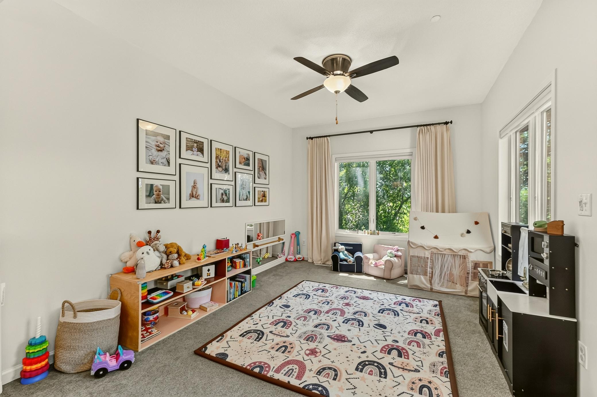 558 Panorama Circle Nw Property Photo 16